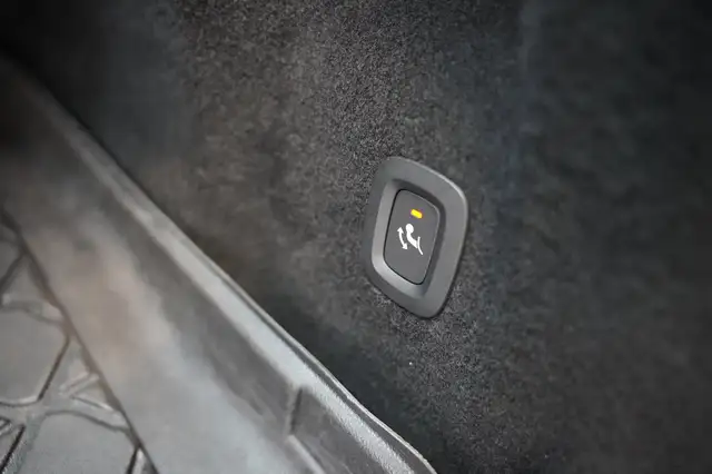 Volvo XC60 view 23