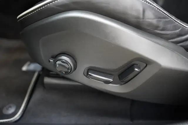 Volvo XC60 view 22