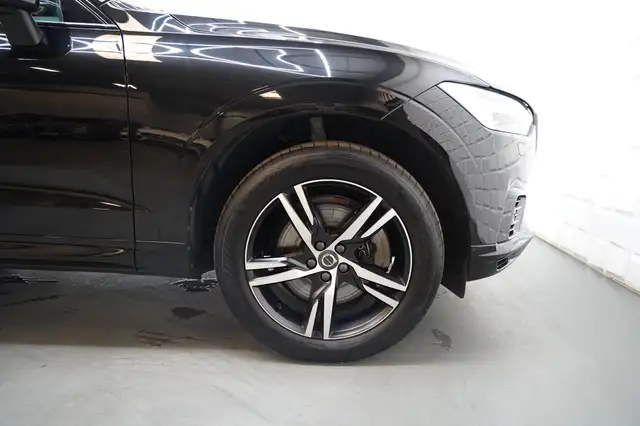 Volvo XC60 view 9