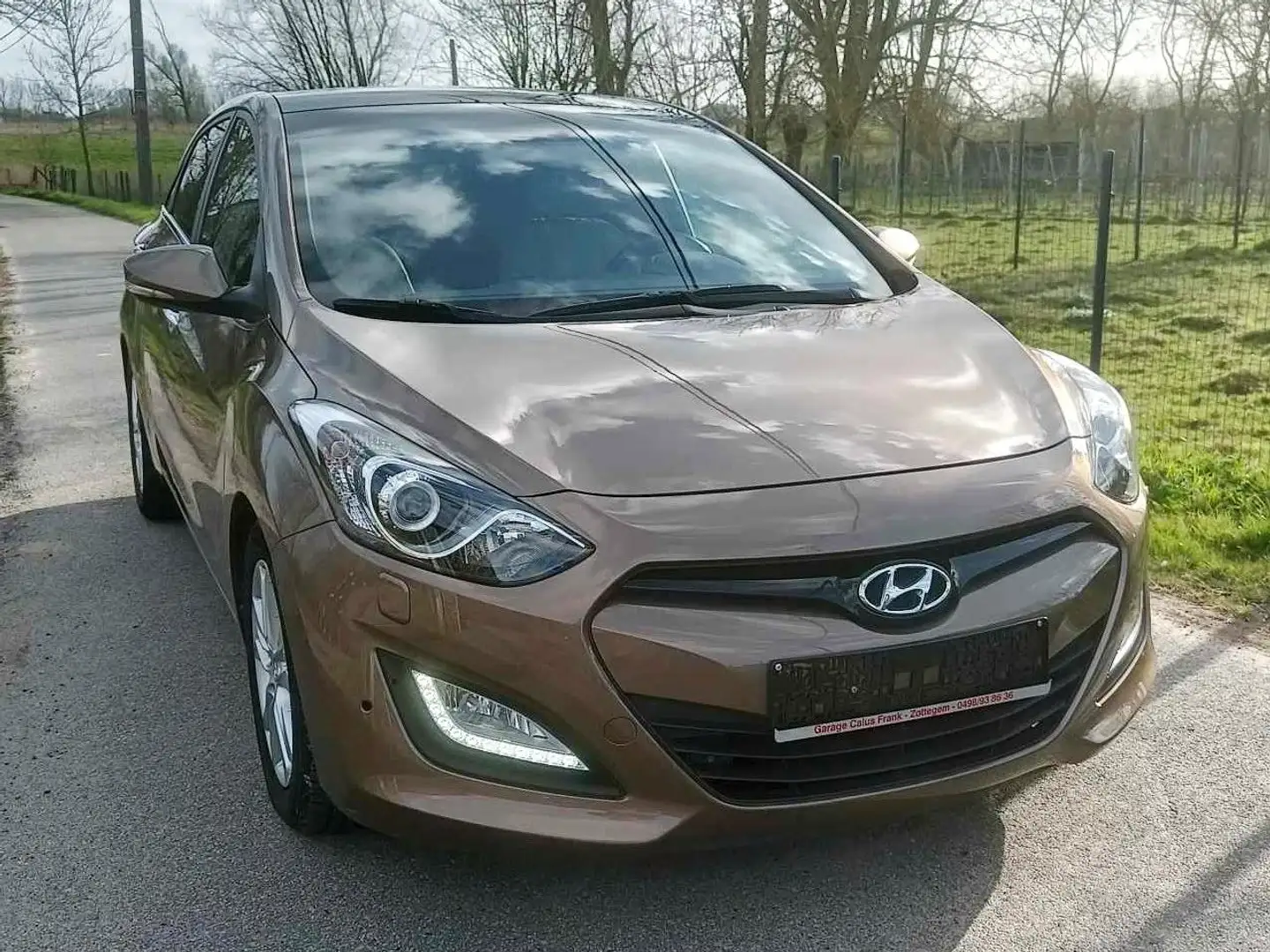 Hyundai i30 Automaat / Full option / 1ste eigenaar Beige - 1