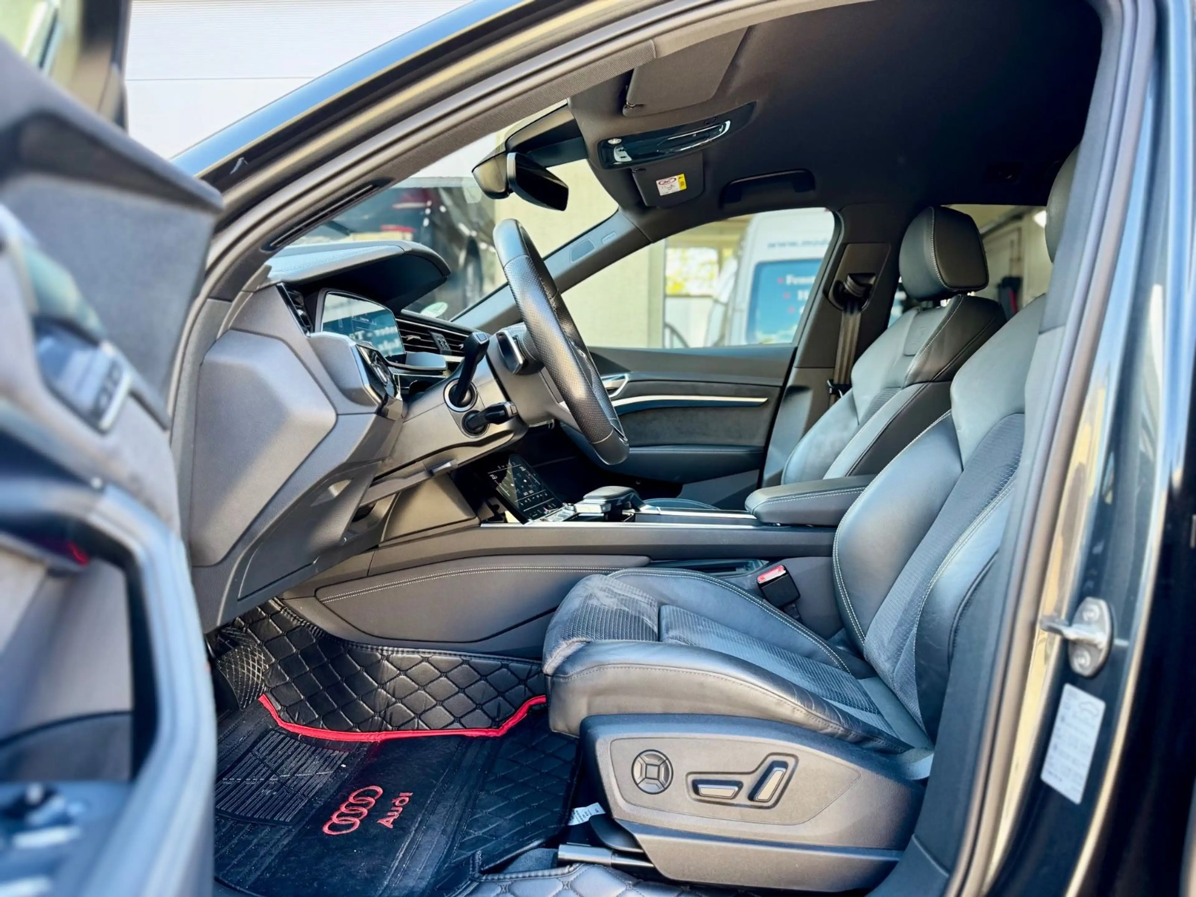 Audi e-tron S quattro/B&O/21 Zoll/Top Gepflegt/SOH 95 — photo 9