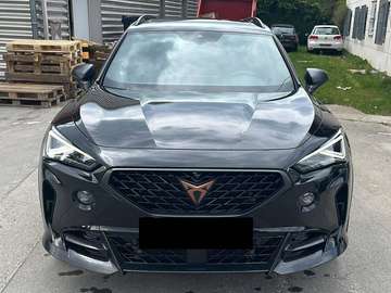 Formentor VZ5 2.5 TSI 4Drive DSG - PANO, LED, NAVI, 360°KAMNERA, BEATS