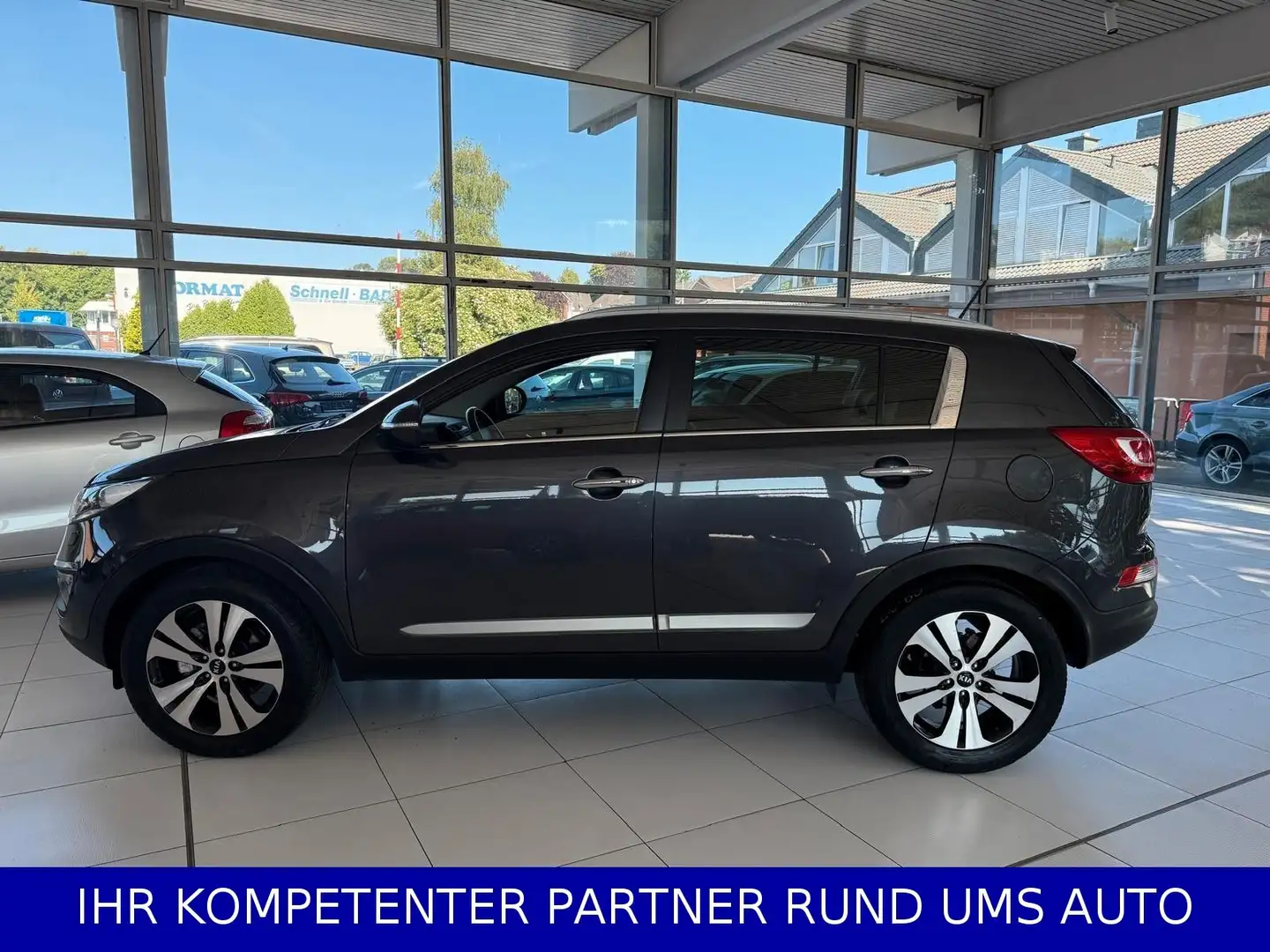 Kia Sportage Spirit Automatik/PDC/PANO/NAVI Grau - 2