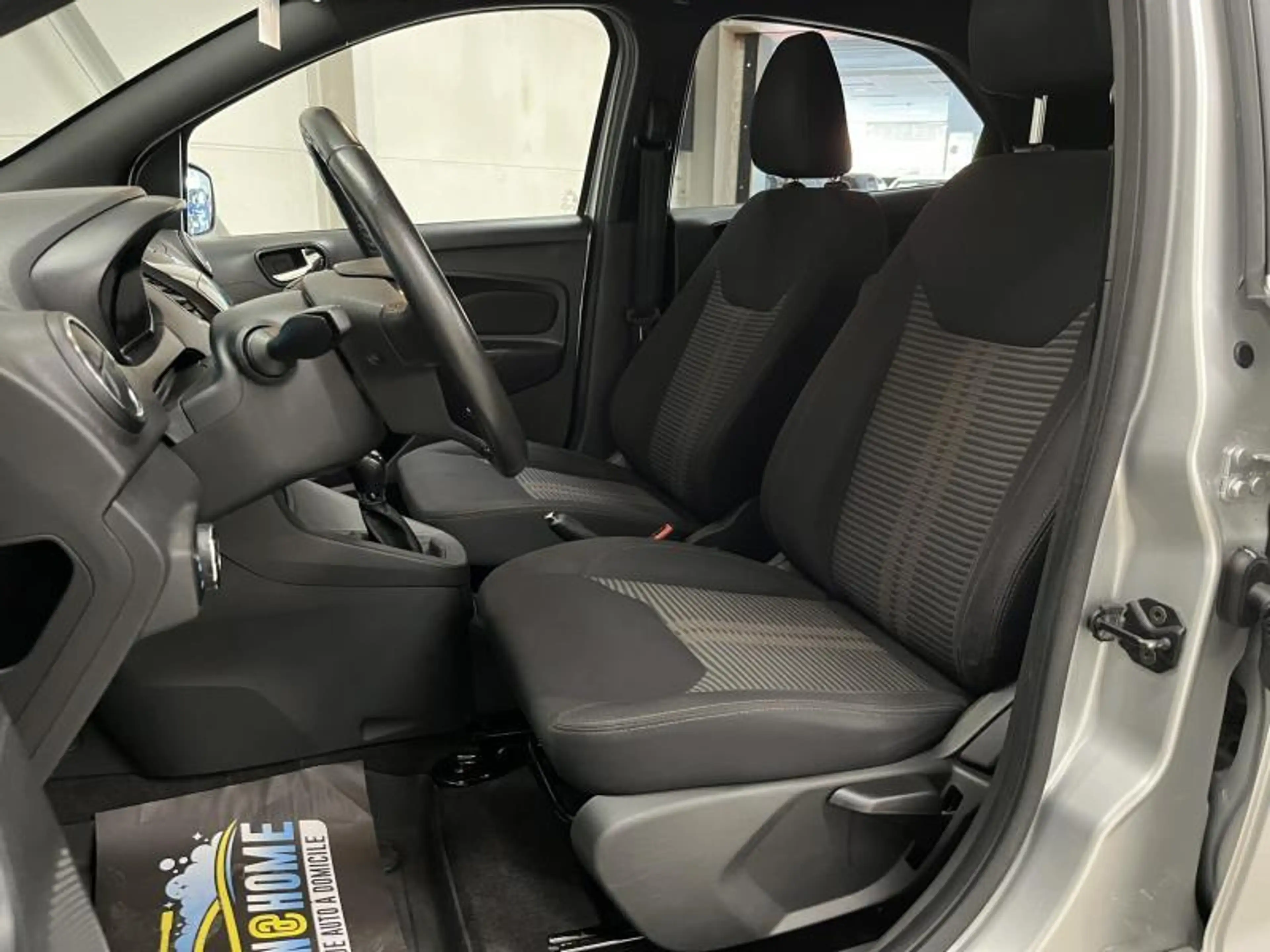 Ford Ka/Ka+ + 1.2i 84cv Active Clim/Cruise/Limit/Radio — photo 8