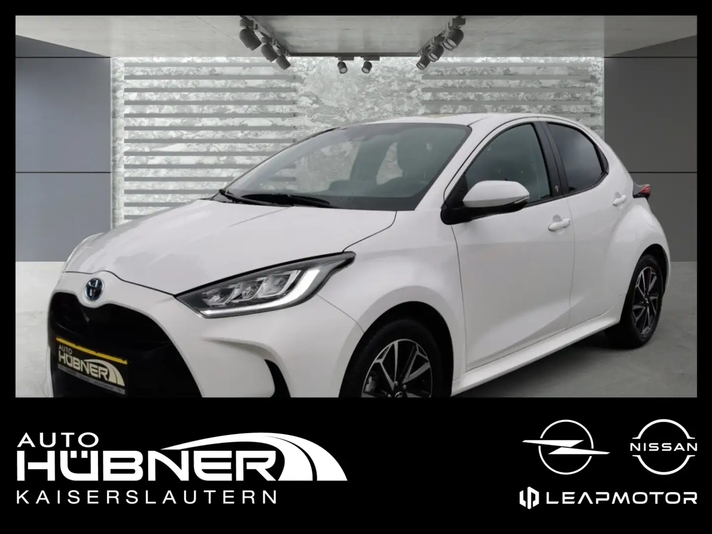 Toyota Yaris Hybrid Team Deutschland Kamera|Sitzheizung Weiß - 1