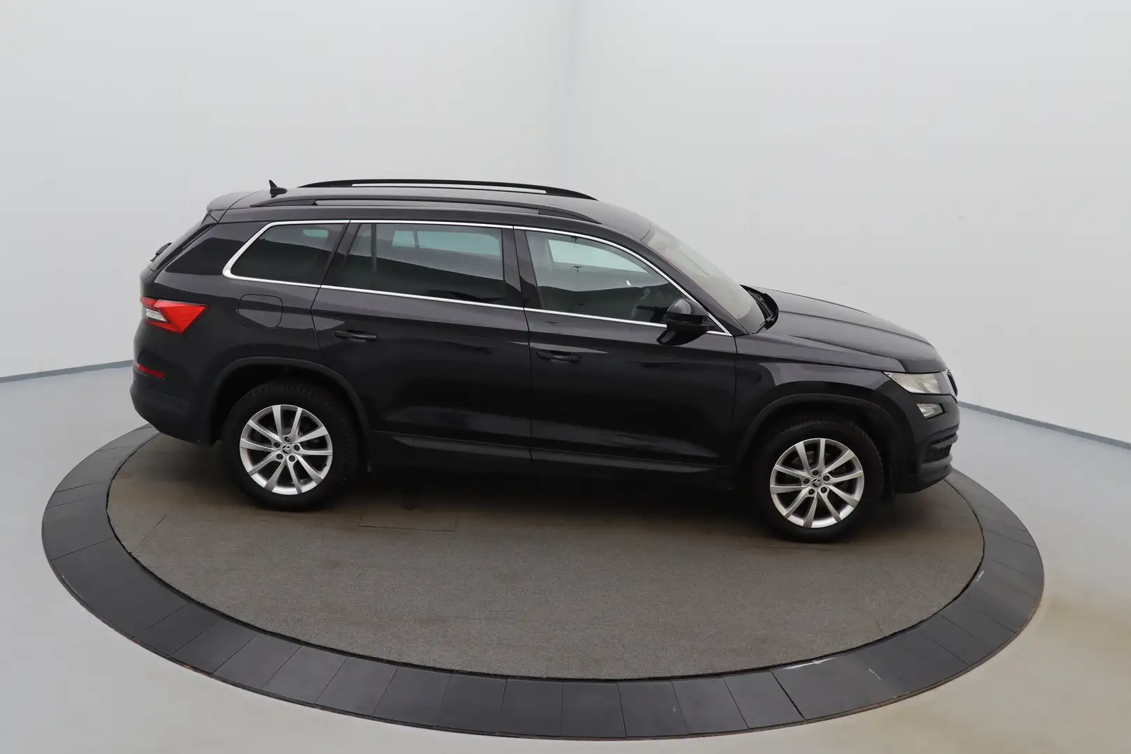 Skoda Kodiaq 2.0 CR TDi Ambition DSG Corporate LEDER/STOF GPS P Noir - 2