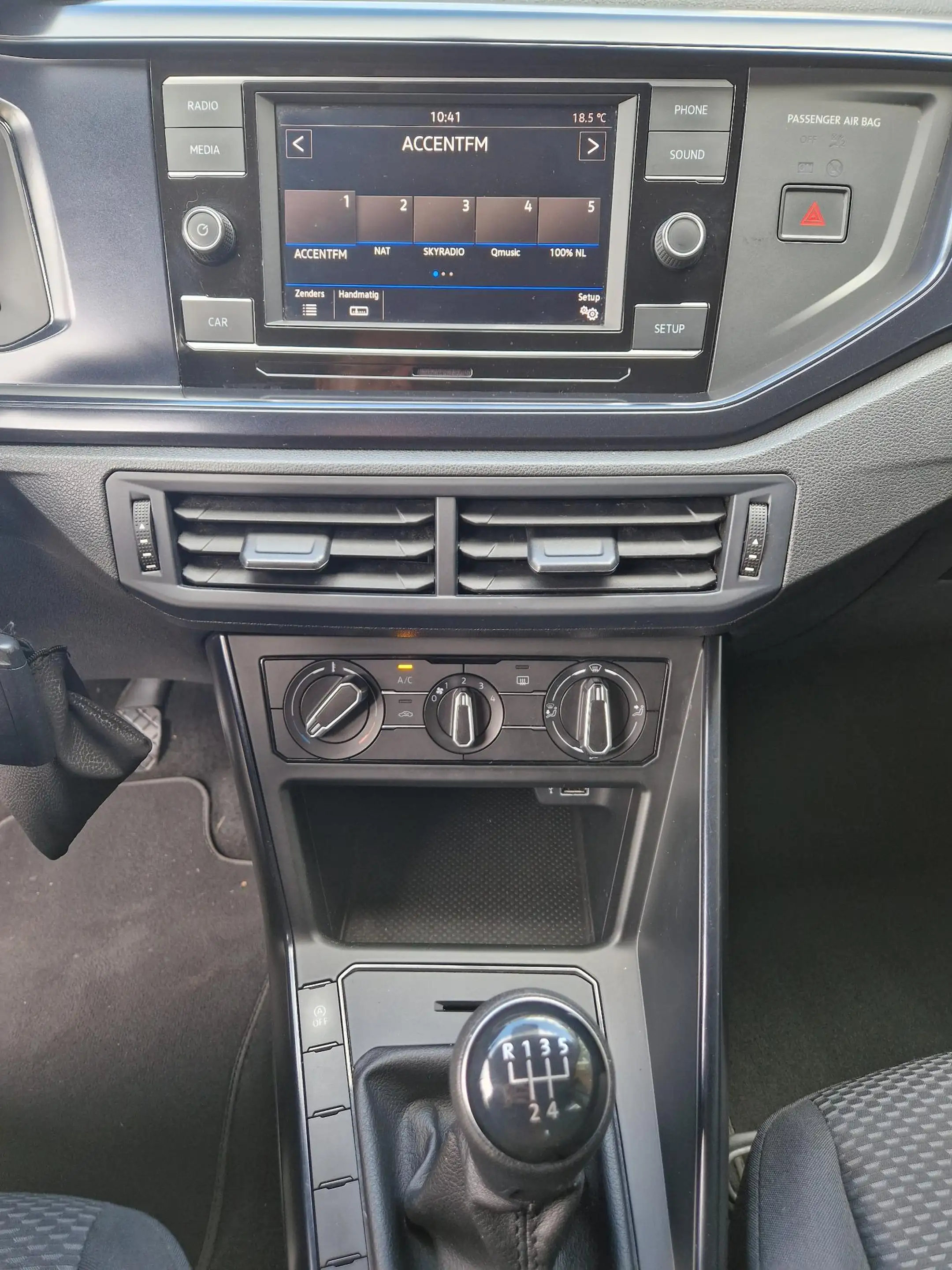 Volkswagen Polo 1.0 MPI Beats — photo 8