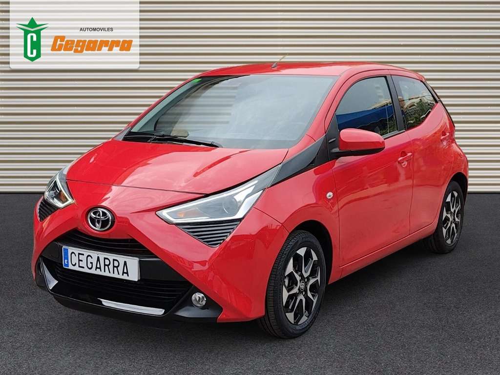 Toyota Aygo 70 x-play - foto 1