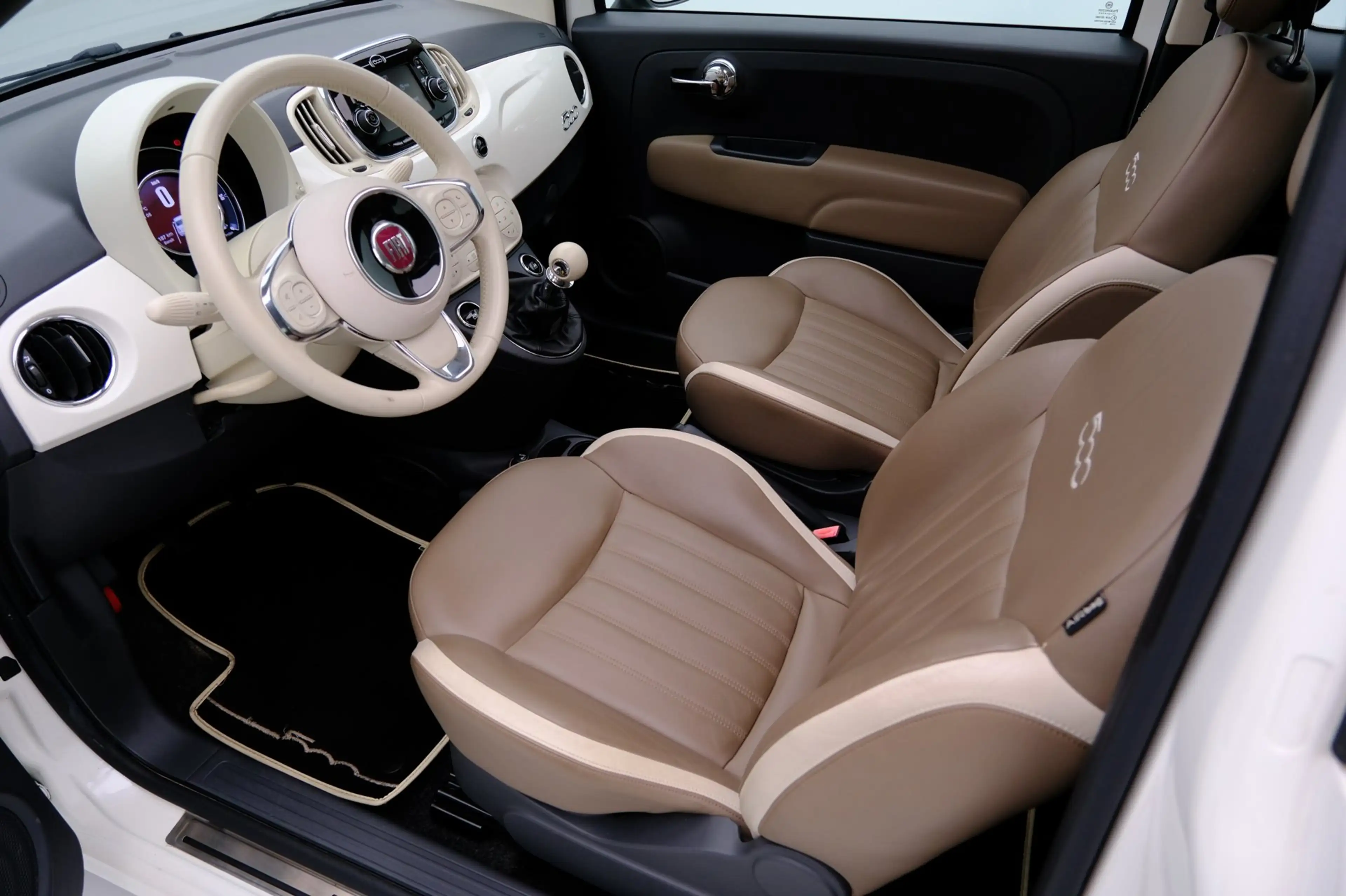 Fiat 500 1.2 Lounge Pano|Leder|Xenon|Clima|LMV — photo 2
