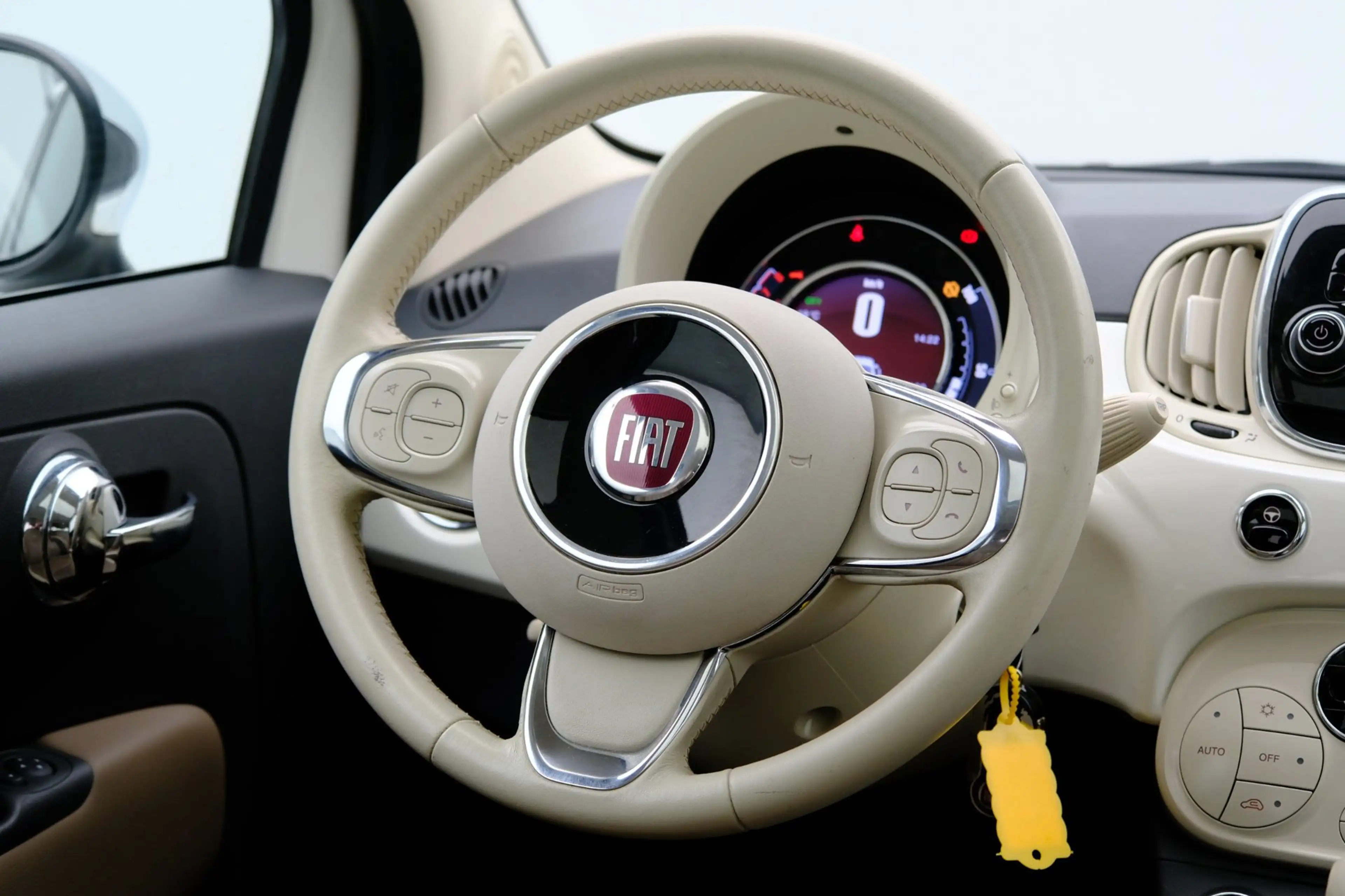 Fiat 500 1.2 Lounge Pano|Leder|Xenon|Clima|LMV — photo 9