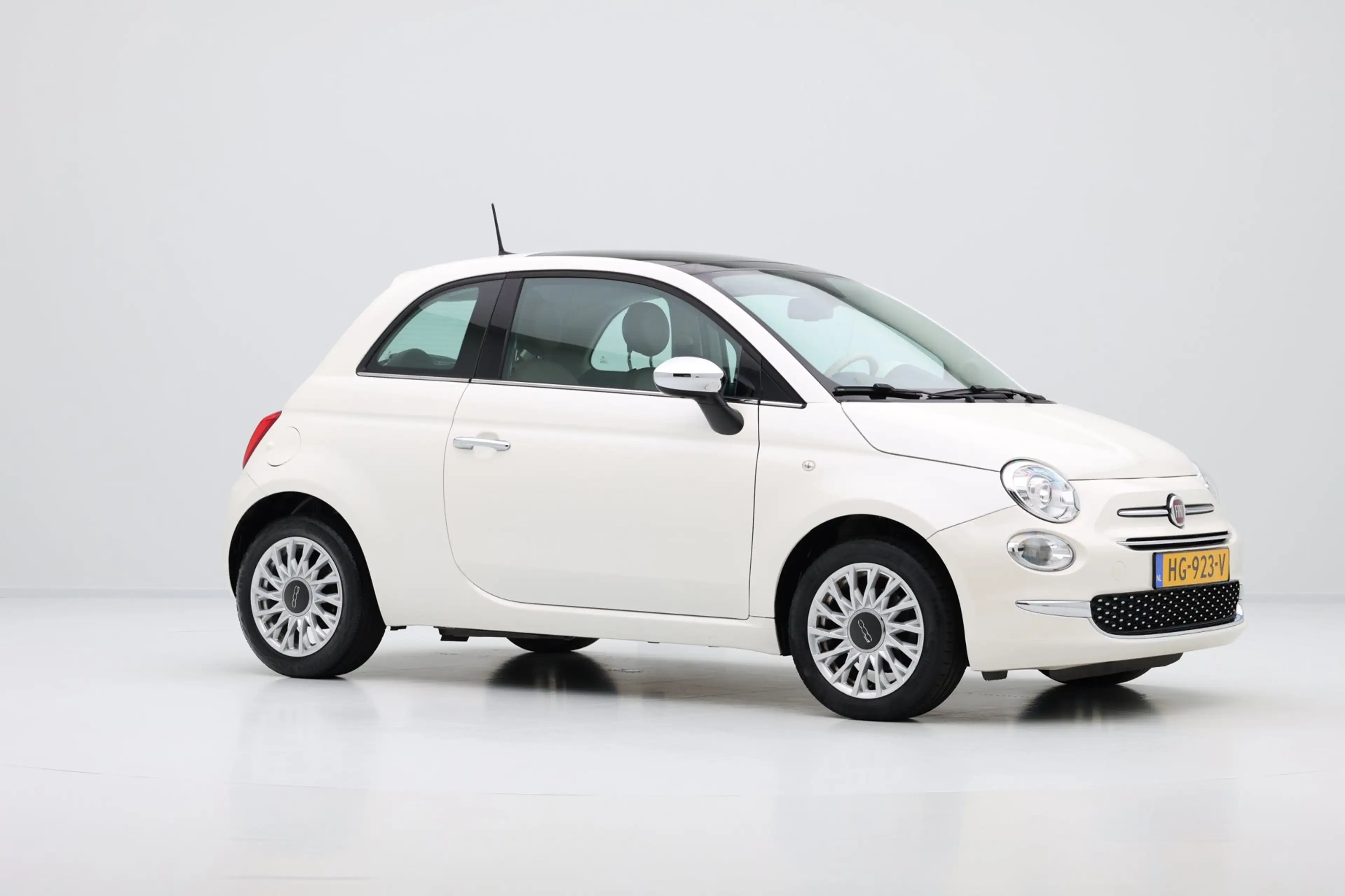Fiat 500 1.2 Lounge Pano|Leder|Xenon|Clima|LMV — photo 4