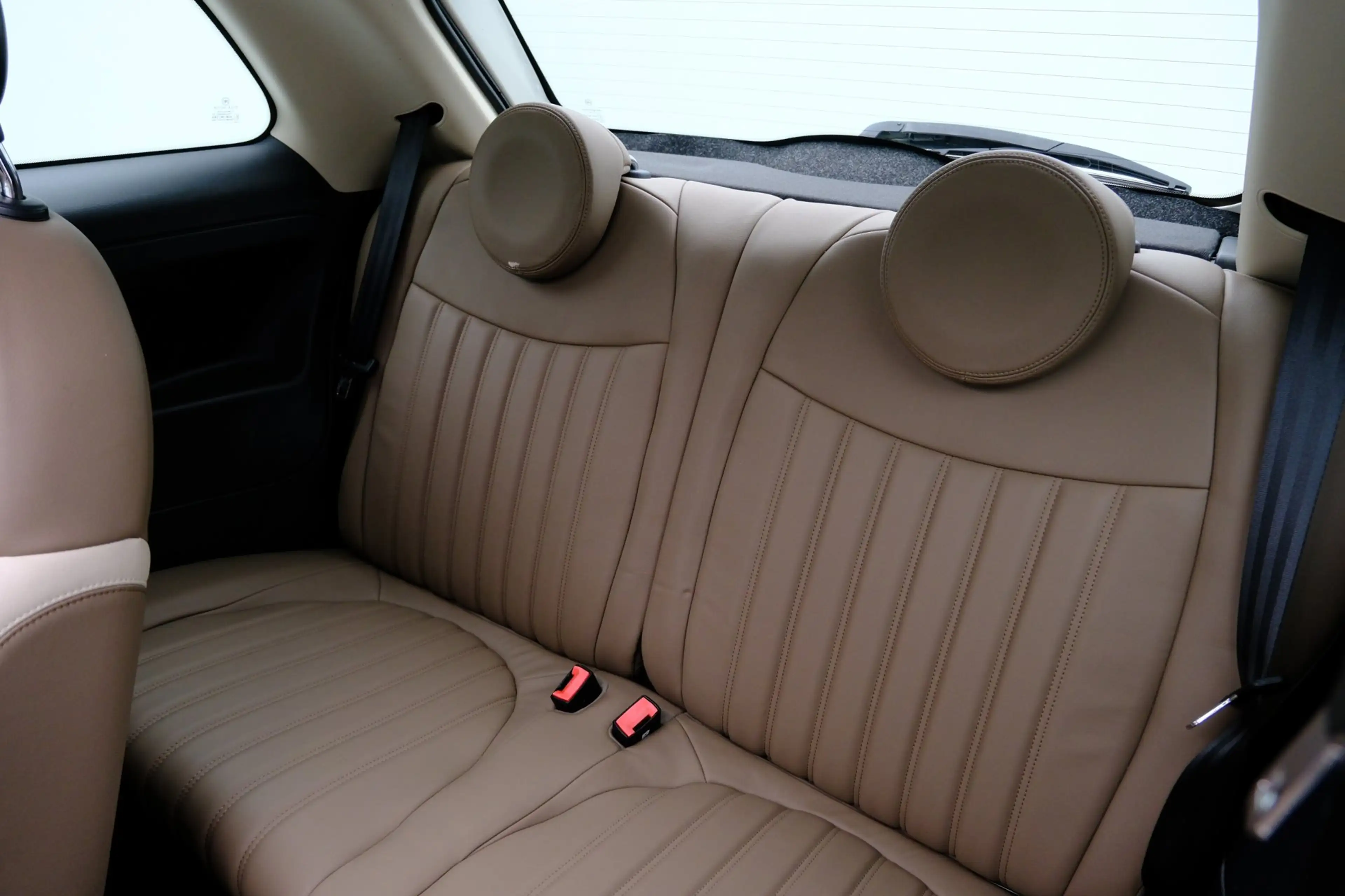 Fiat 500 1.2 Lounge Pano|Leder|Xenon|Clima|LMV — photo 32