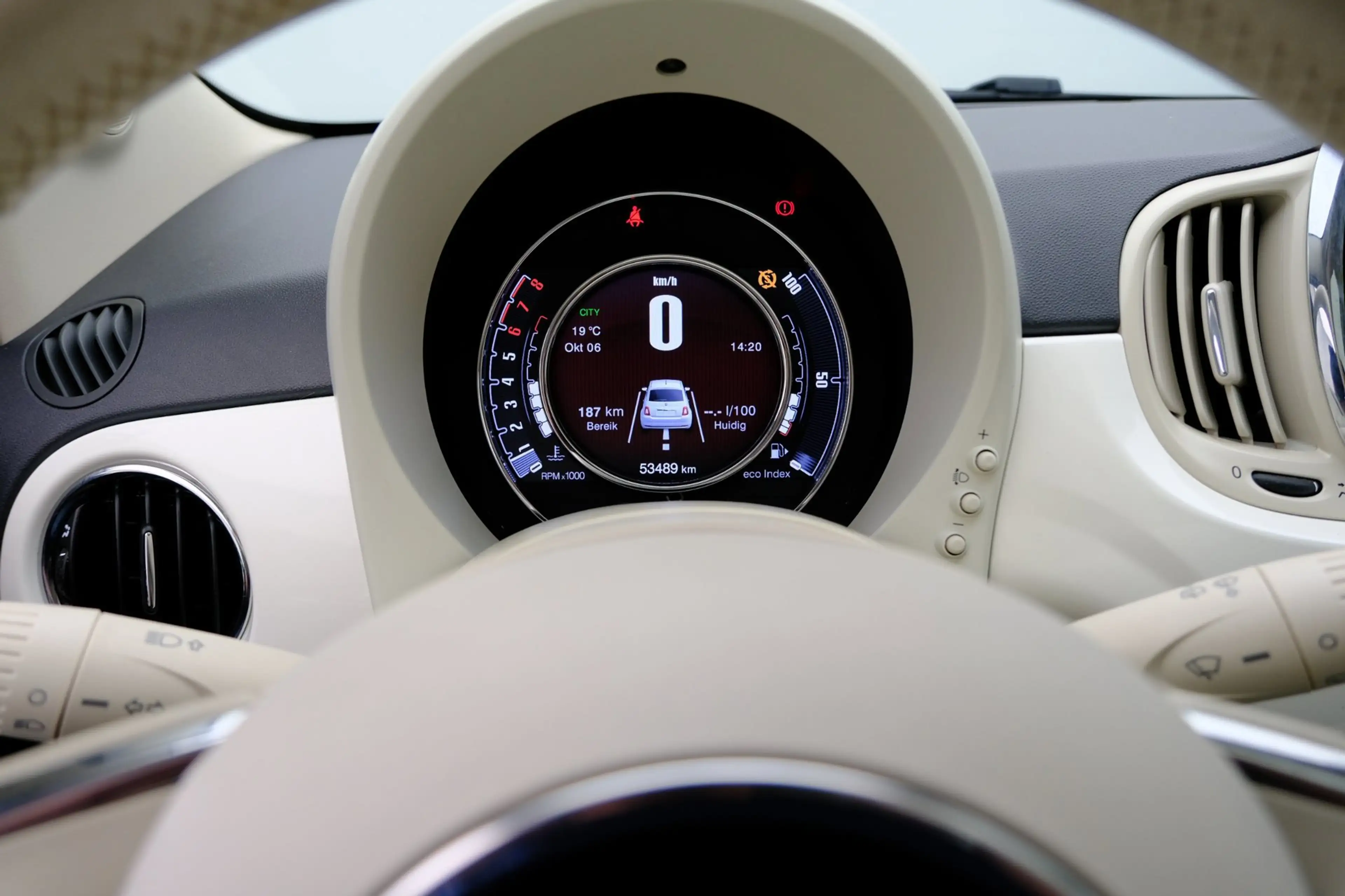 Fiat 500 1.2 Lounge Pano|Leder|Xenon|Clima|LMV — photo 6