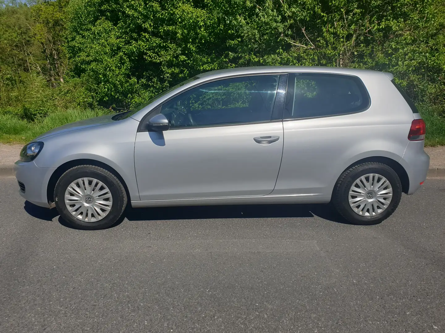 Volkswagen Golf 1.4 TOP ZUSTAND !!! Silber - 2
