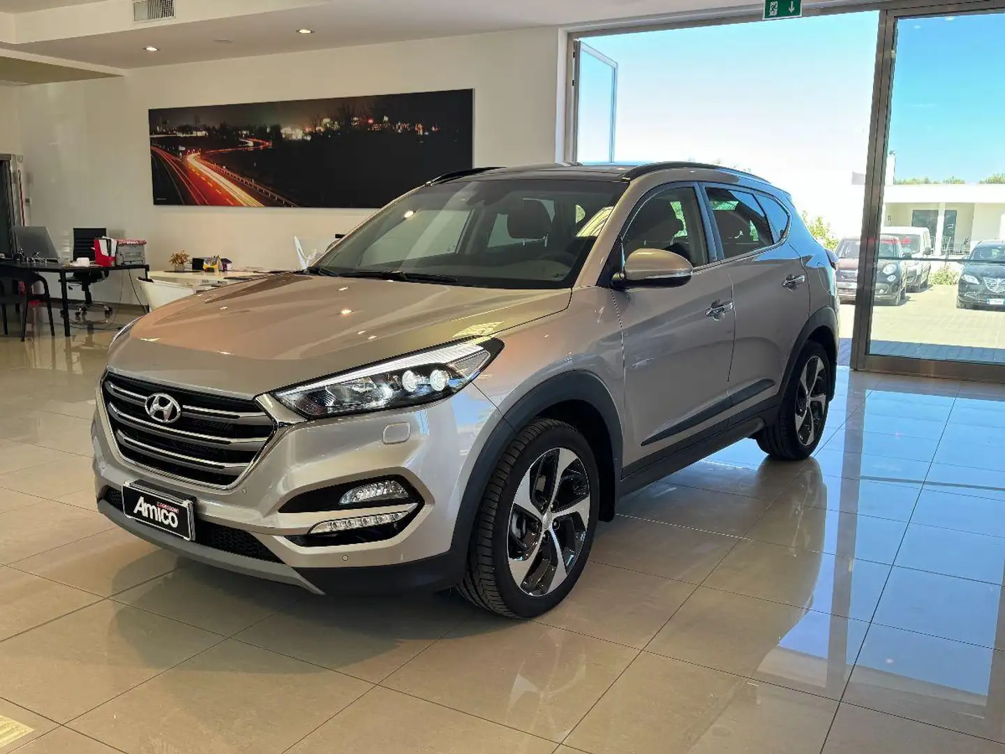 Hyundai TUCSON 1.7 CRDi XPossible Tetto Solo 98.000KM Grau - 2