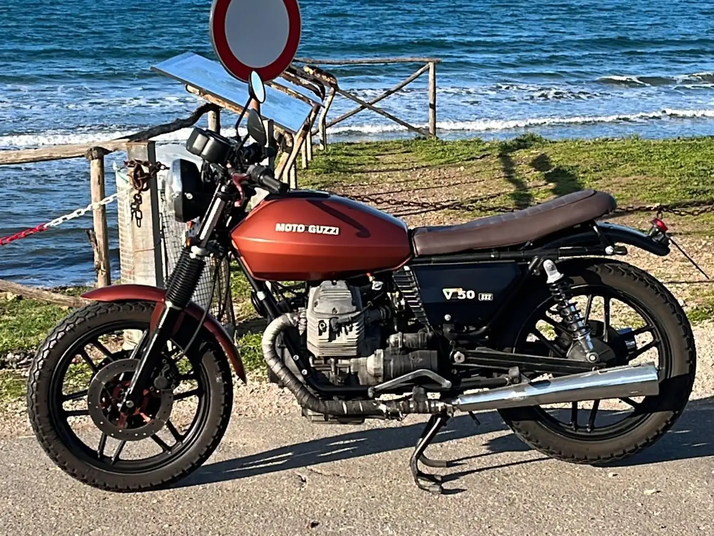 Moto Guzzi V 50 Terza serie Marrone - 2