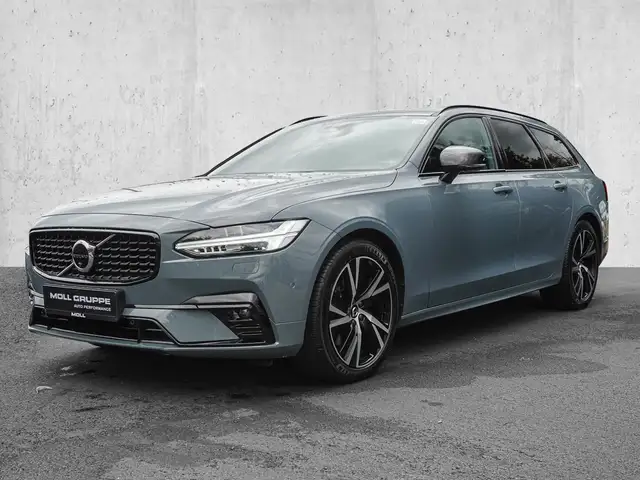 Volvo V90 view 2