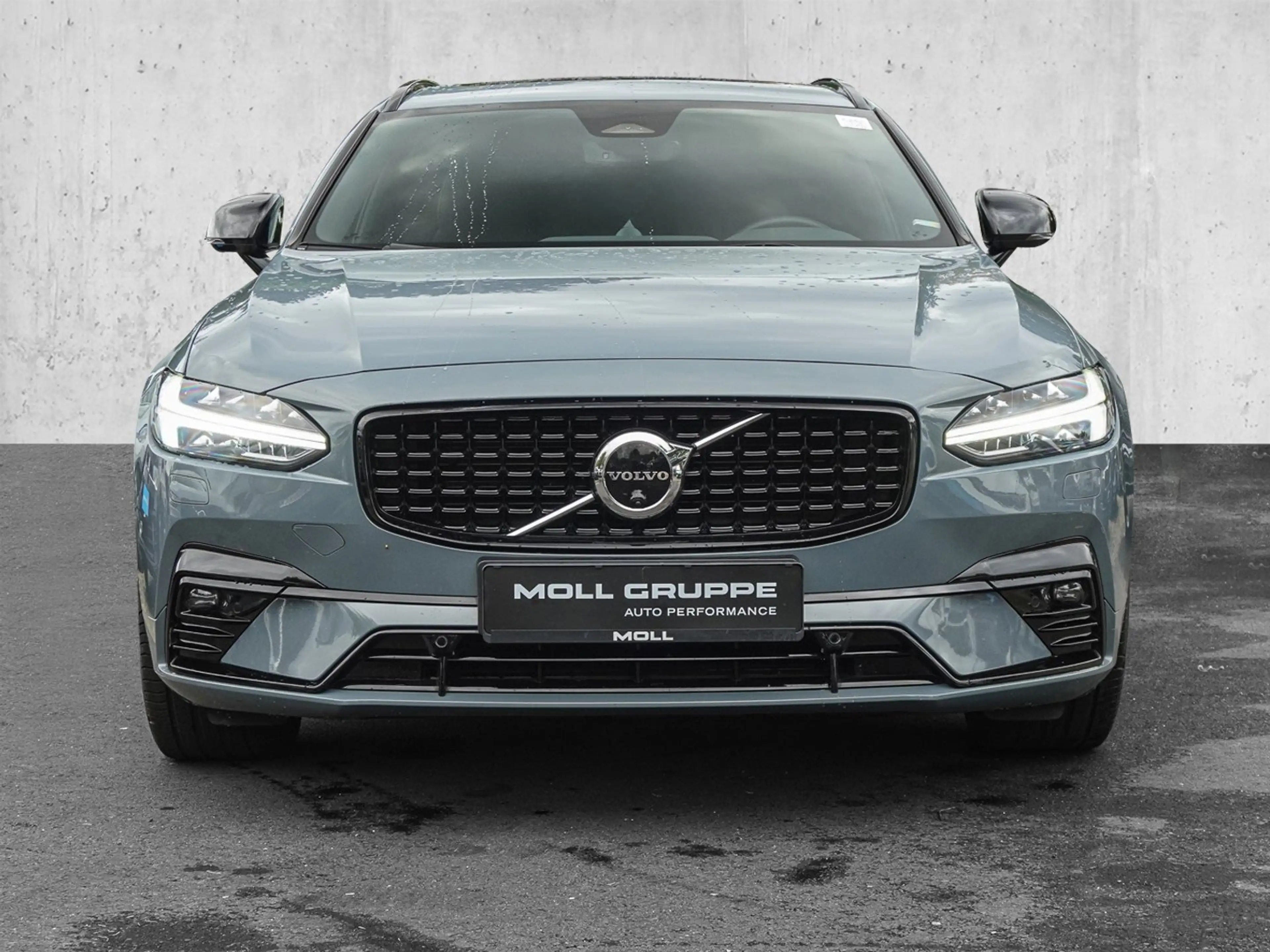 Volvo V90 B4 D Ultimate Dark LUFT B&W NAPPA PANO — photo 3