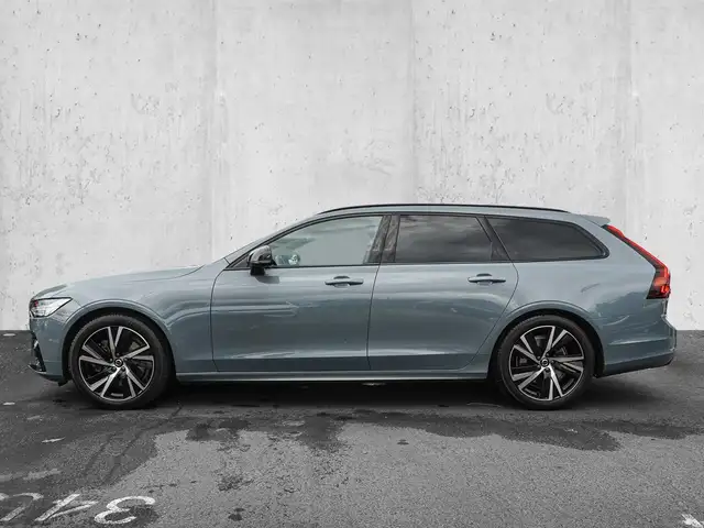 Volvo V90 view 5