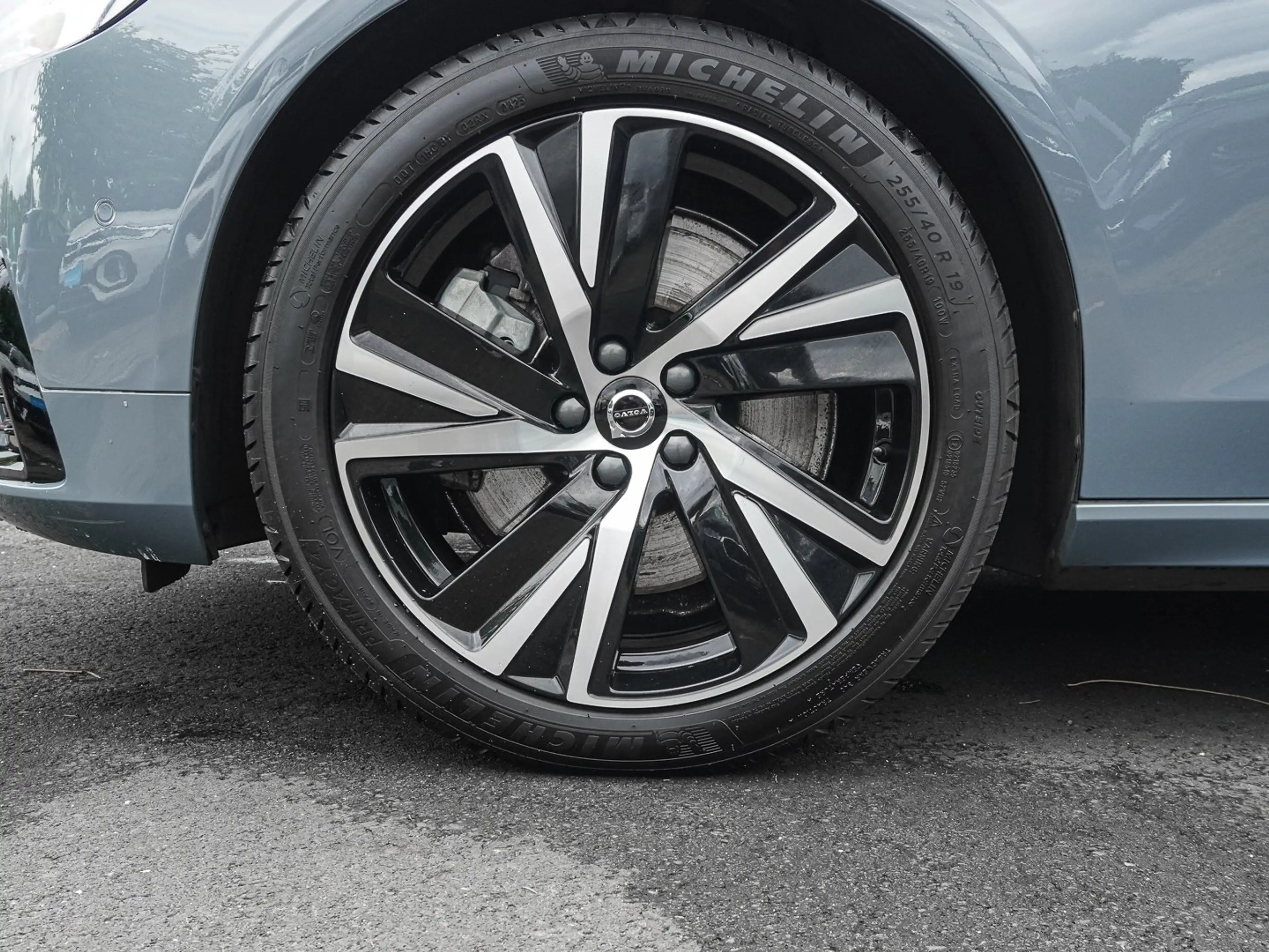 Volvo V90 B4 D Ultimate Dark LUFT B&W NAPPA PANO — photo 7