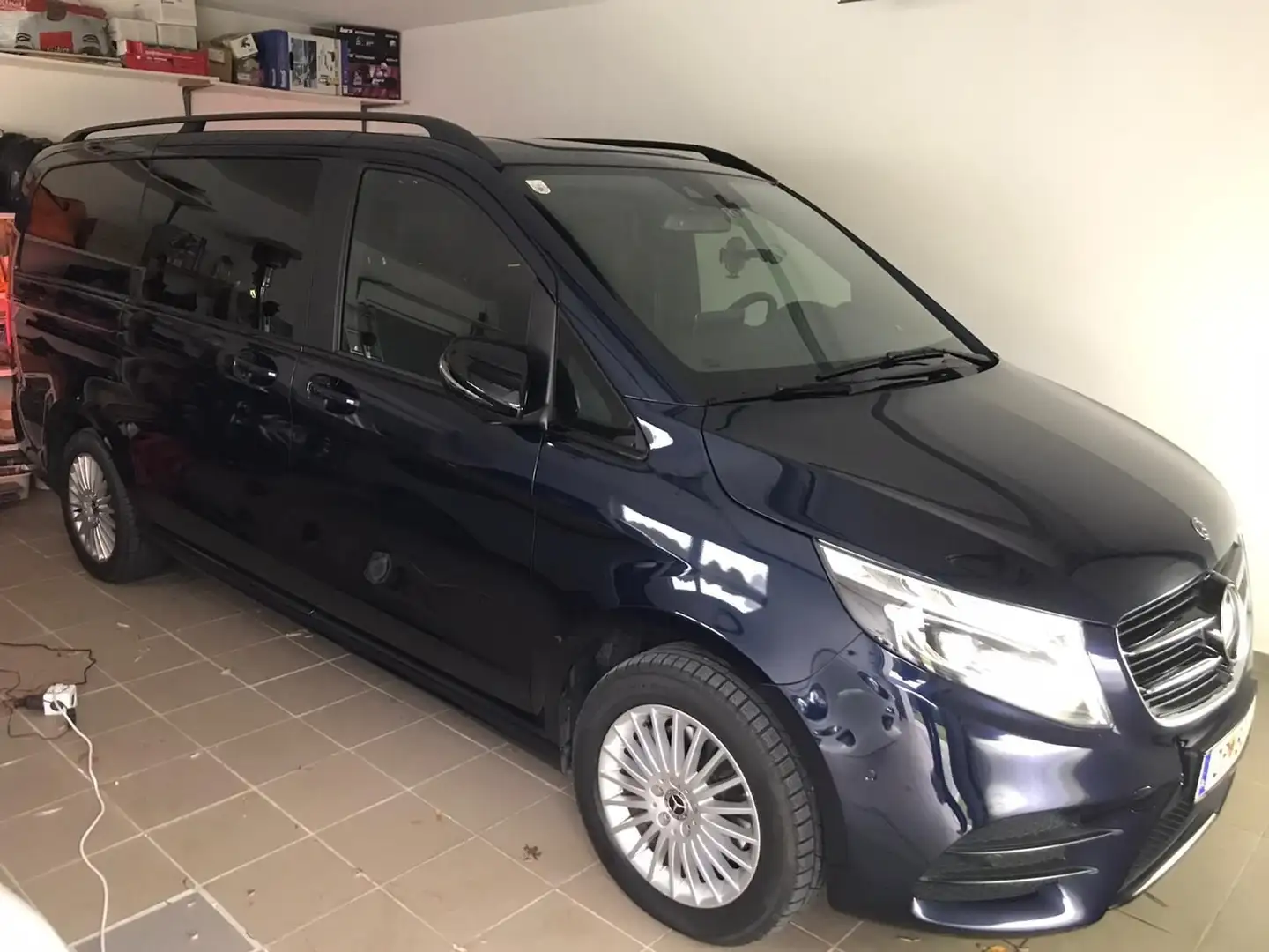 Mercedes-Benz V 250 4MATIC lang Avantgarde Aut. Blau - 1