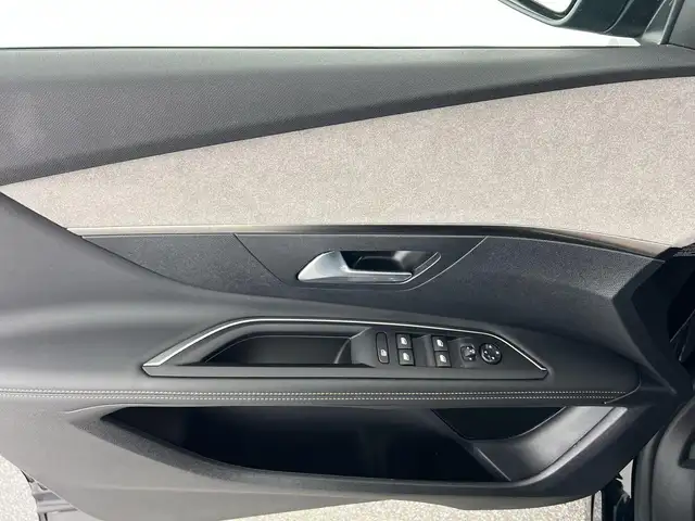 Peugeot 3008 view 10