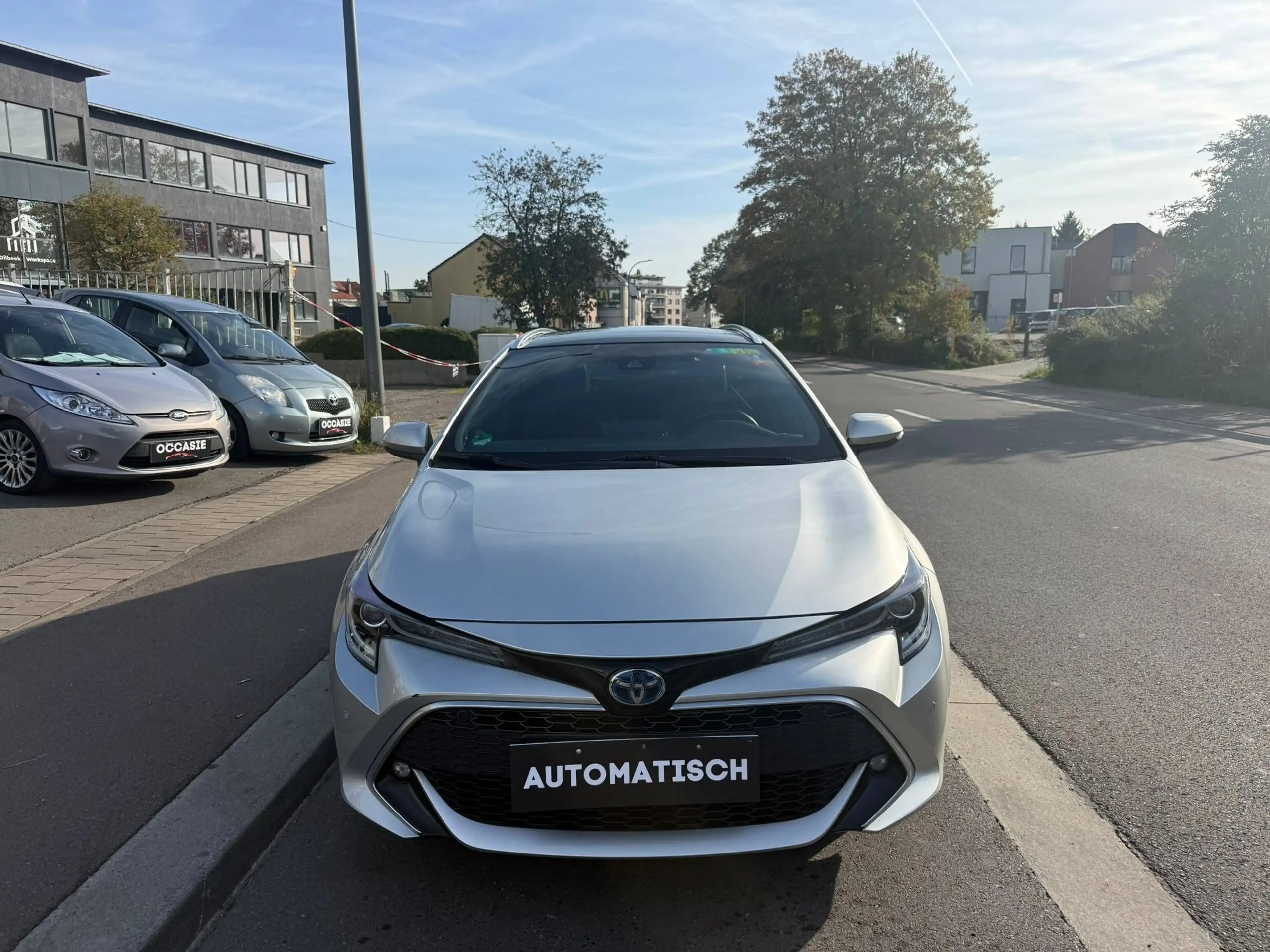 Toyota Corolla Corolla SW Hybrid 2.0 Premium e-CVT — photo 2