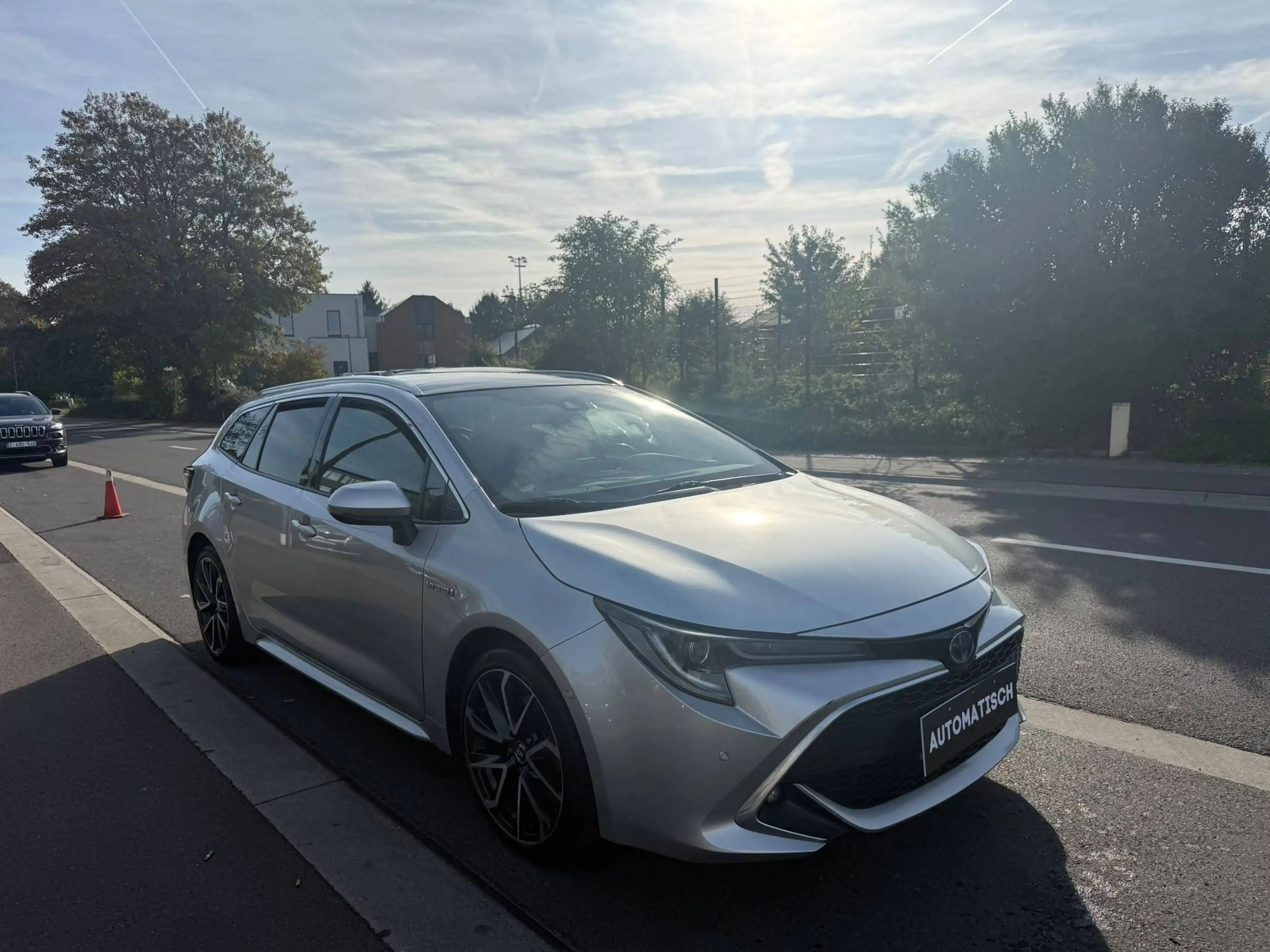 Toyota Corolla Corolla SW Hybrid 2.0 Premium e-CVT — photo 3