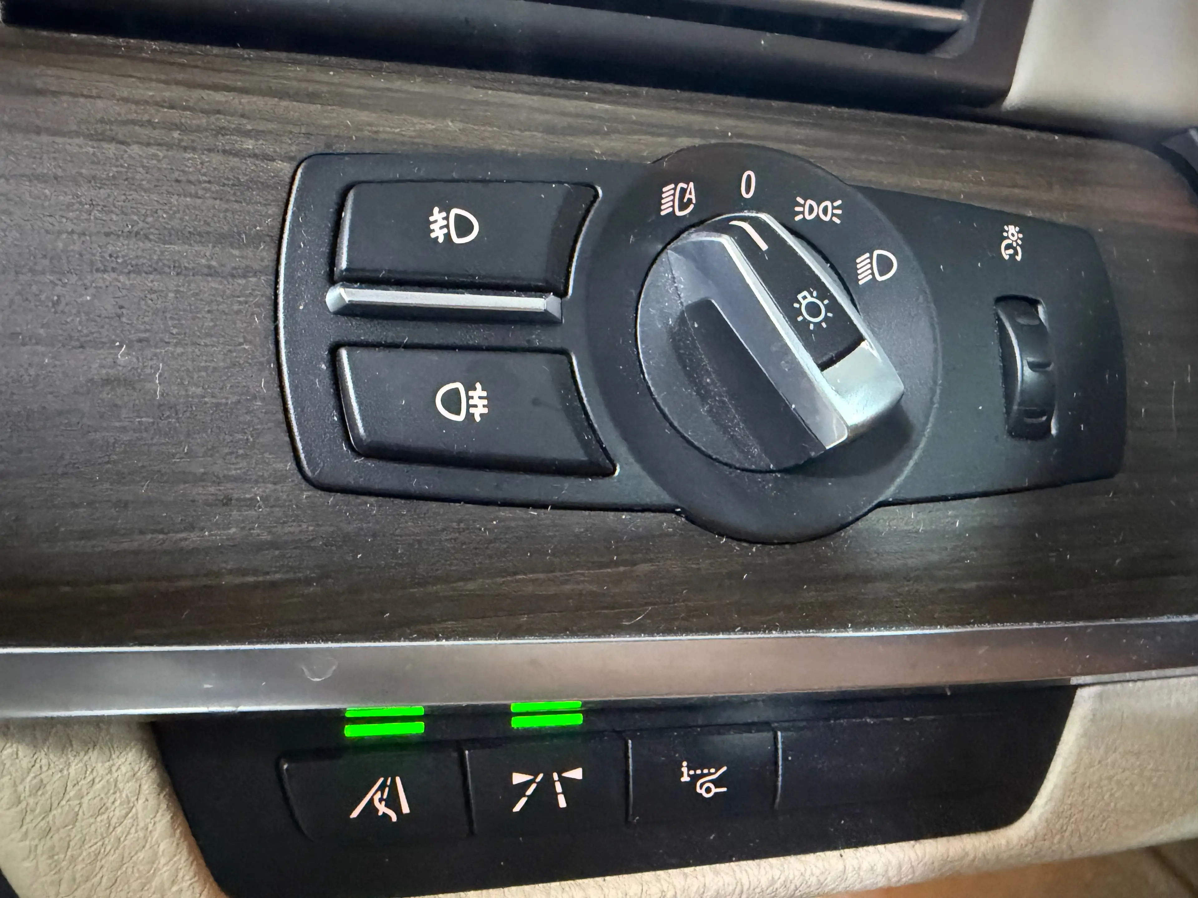 BMW 740 740 dA — photo 13