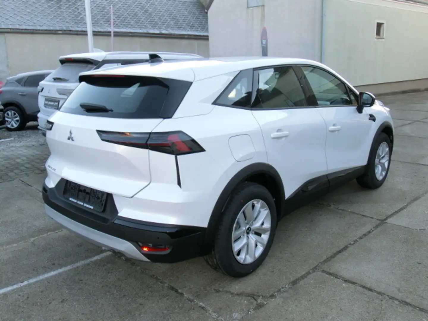 Mitsubishi Grandis 1,3 l DI-T MHEV Weiß - 2