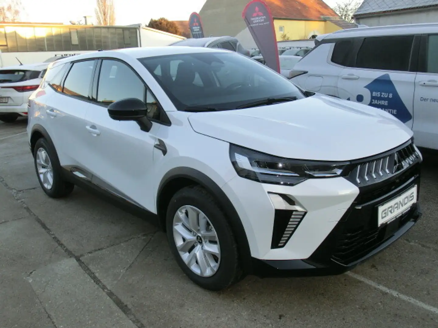 Mitsubishi Grandis 1,3 l DI-T MHEV Weiß - 1