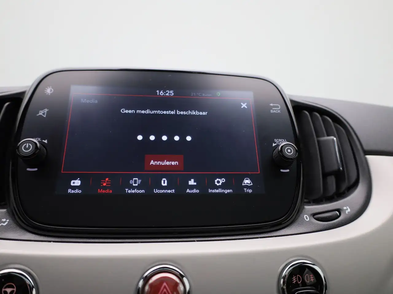 Fiat 500 1.0 Hybrid 70 Star, миниатюра 16