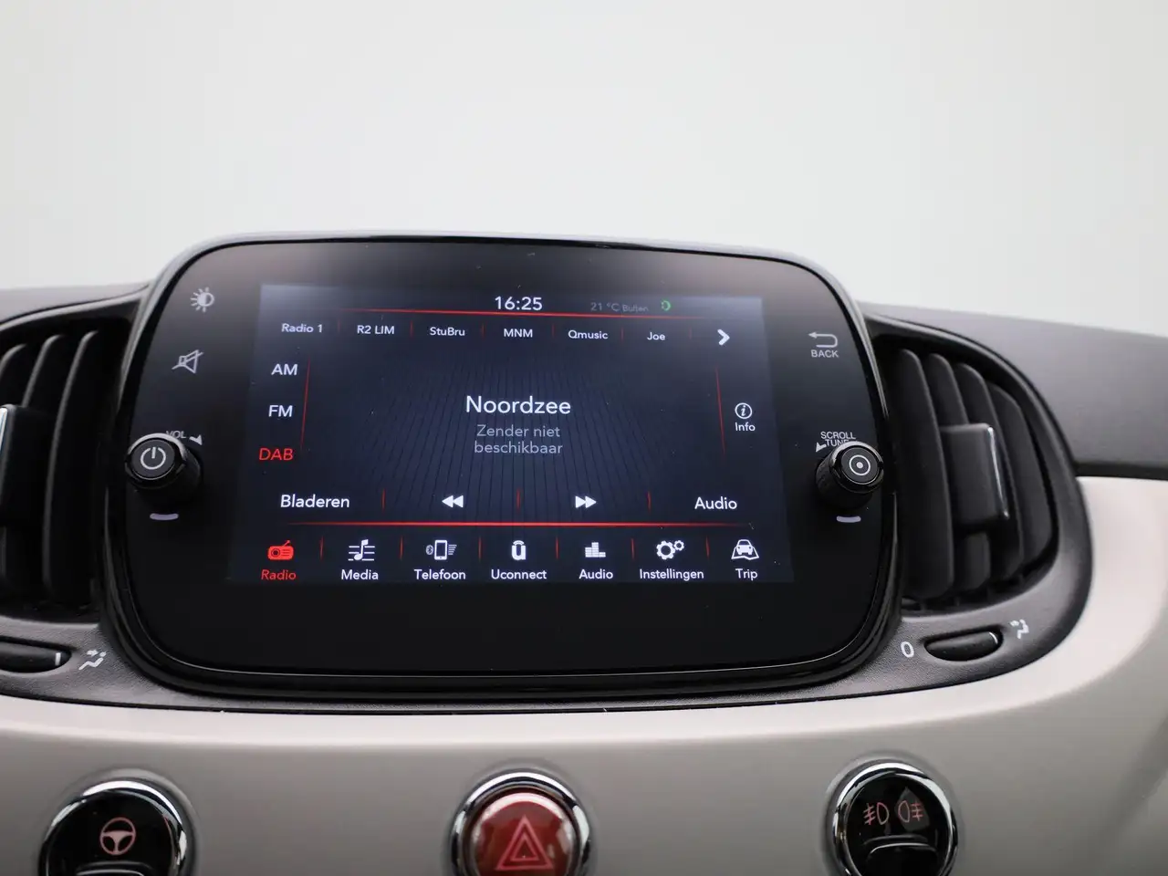 Fiat 500 1.0 Hybrid 70 Star, миниатюра 14