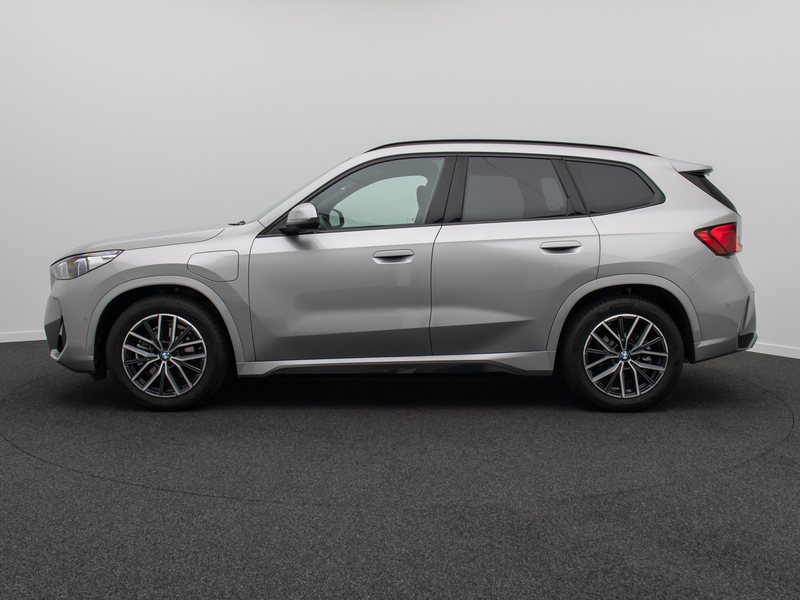 BMW X1 M Sport DAB Kamera H K Panorama 18Zoll — photo 11