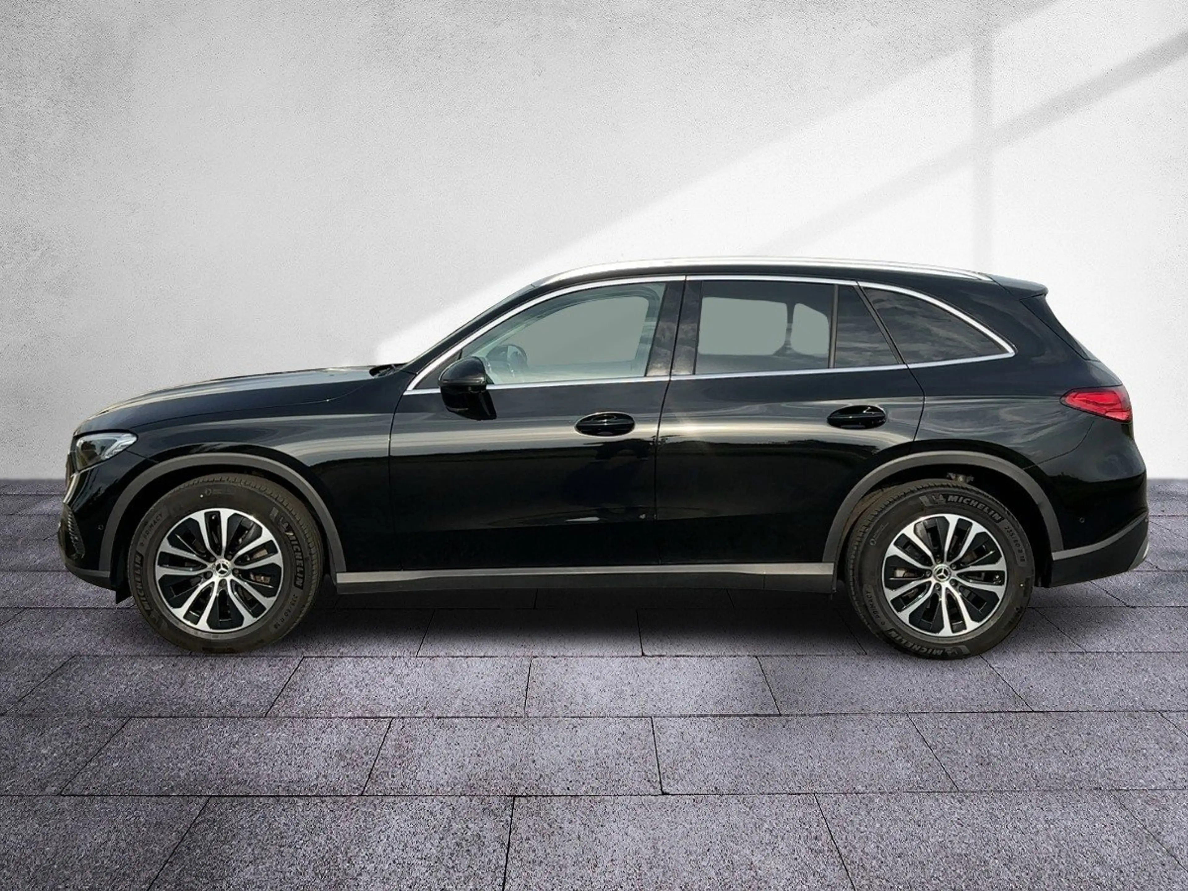 Mercedes-Benz GLC 220 d 4M AVANTGARDE NP:74.832 DISTR LRHZG AHV — photo 3