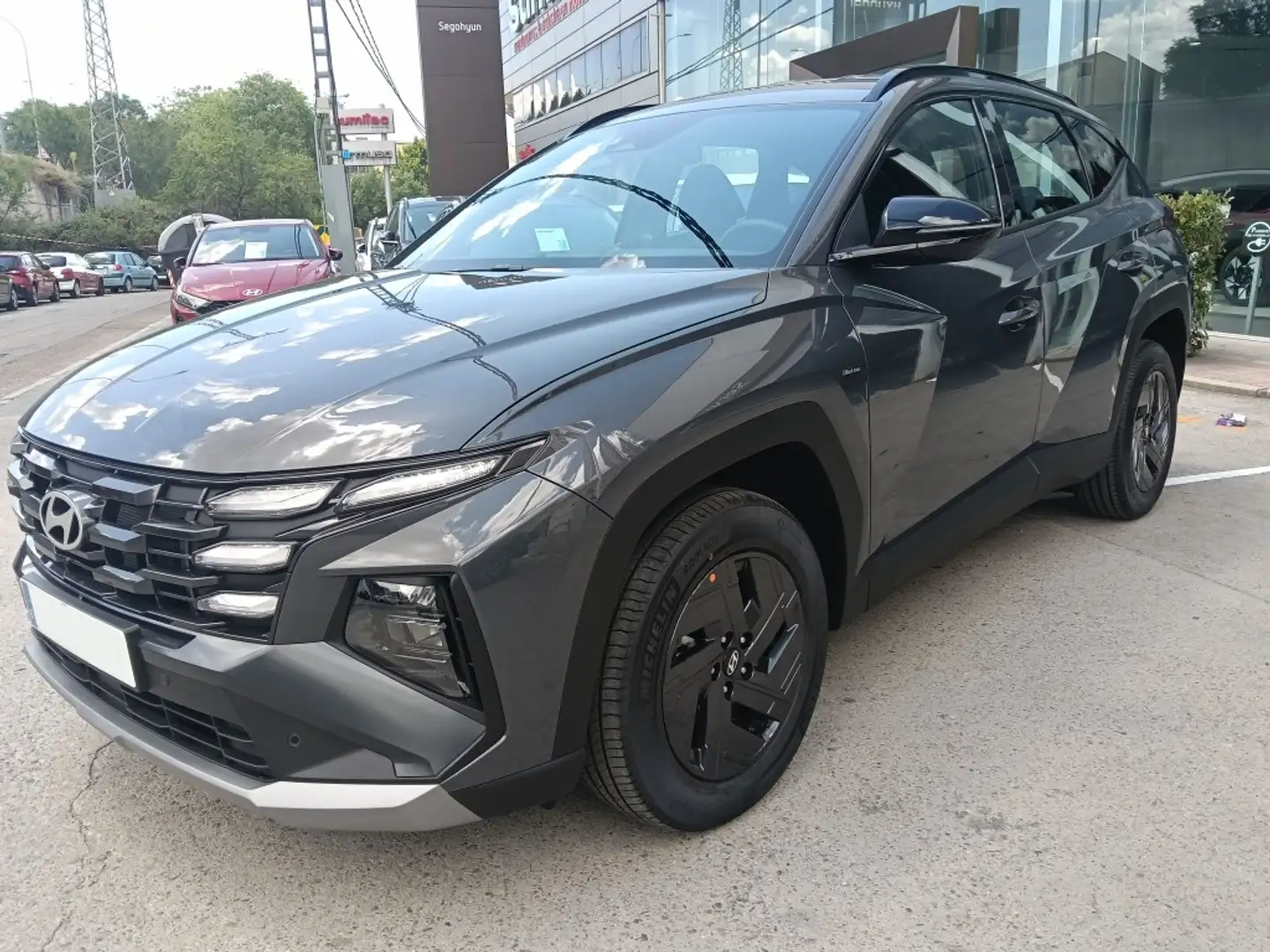 Hyundai TUCSON 1.6 T HEV Black Line AT 239 Gris - 1