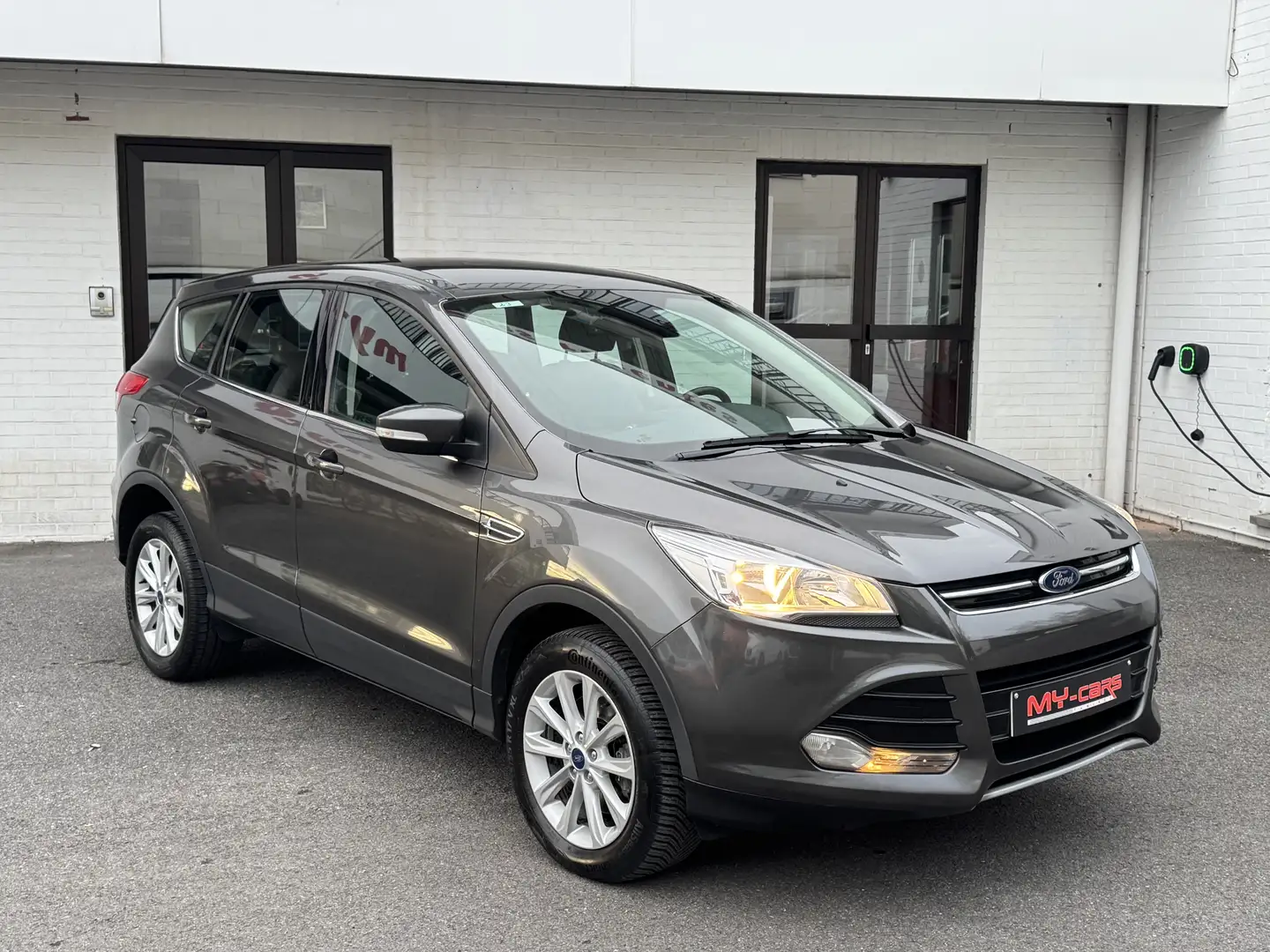 Ford Kuga 2.0 TDCI 120CV DIESEL TITANIUM FULL OPTIONS Gris - 2