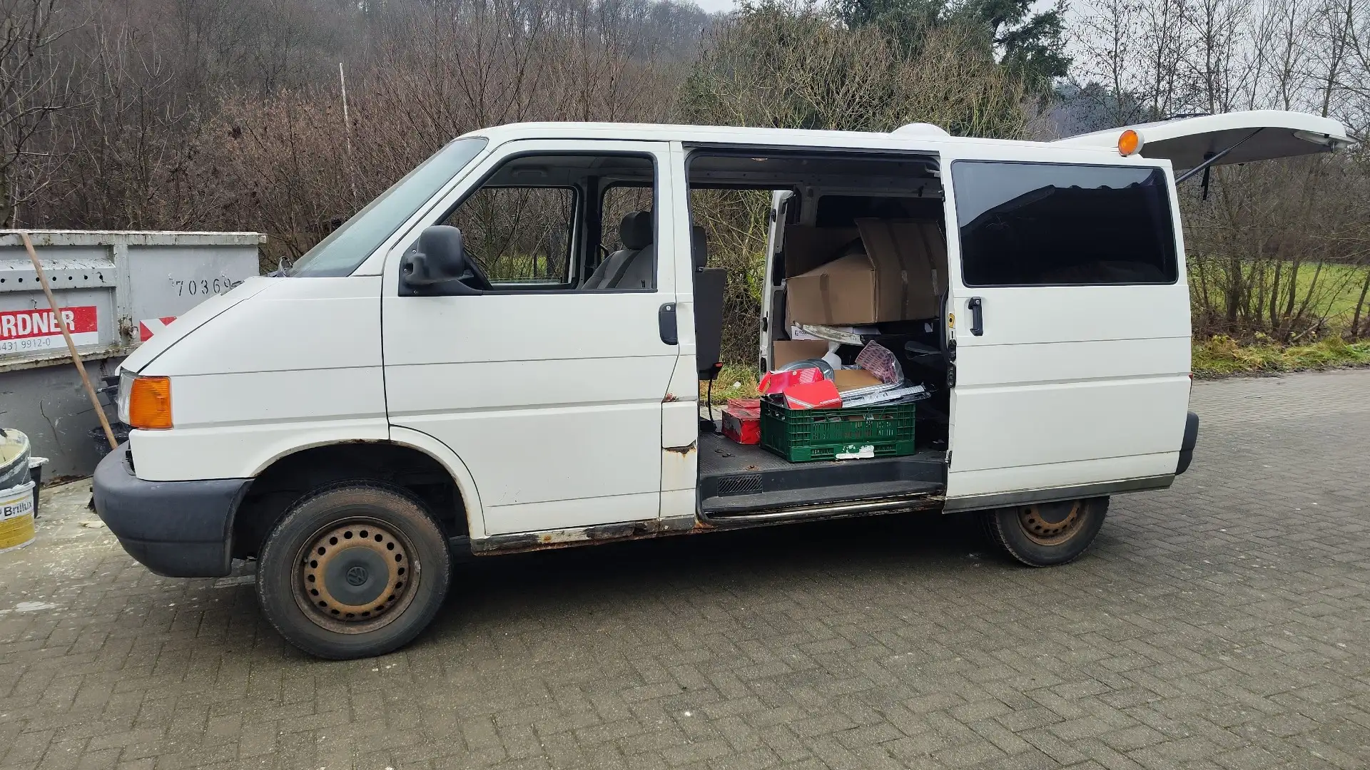 Volkswagen T4 Kombi Syncro Polizei BGS Hundestaffel 2x Schiebetüren Weiß - 2