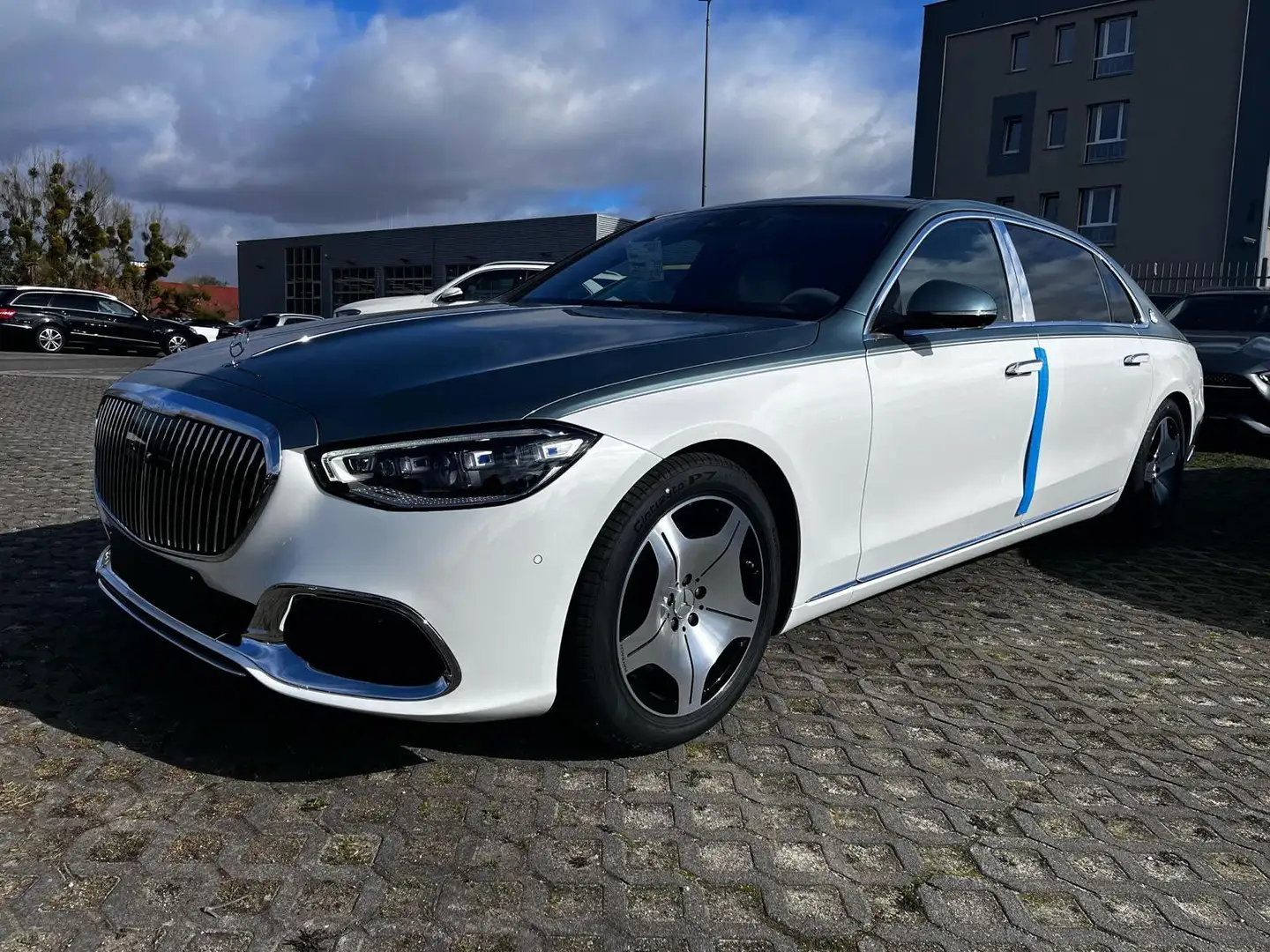 Mercedes-Benz S 580 Maybach 4matic# S580 PROD2025#STOCK# Weiß - 1
