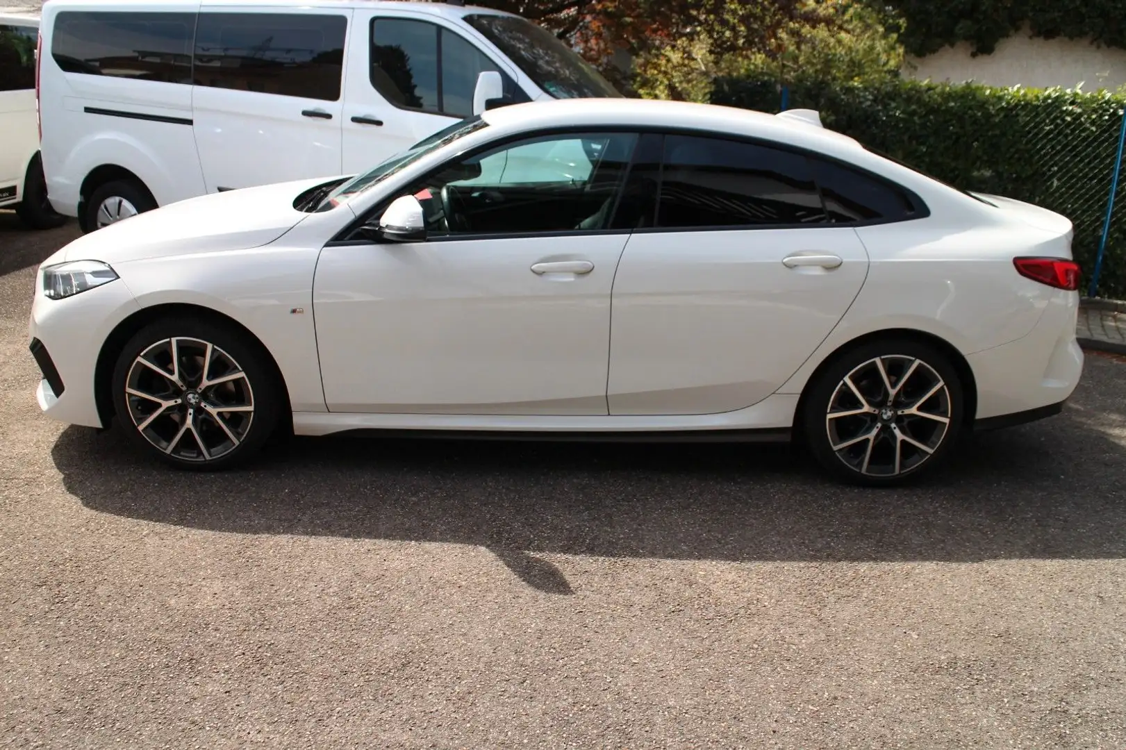 BMW 218 i Gran Coupé M Sport/HeadUp/LifeC/Navi/LED/18 Blanc - 2