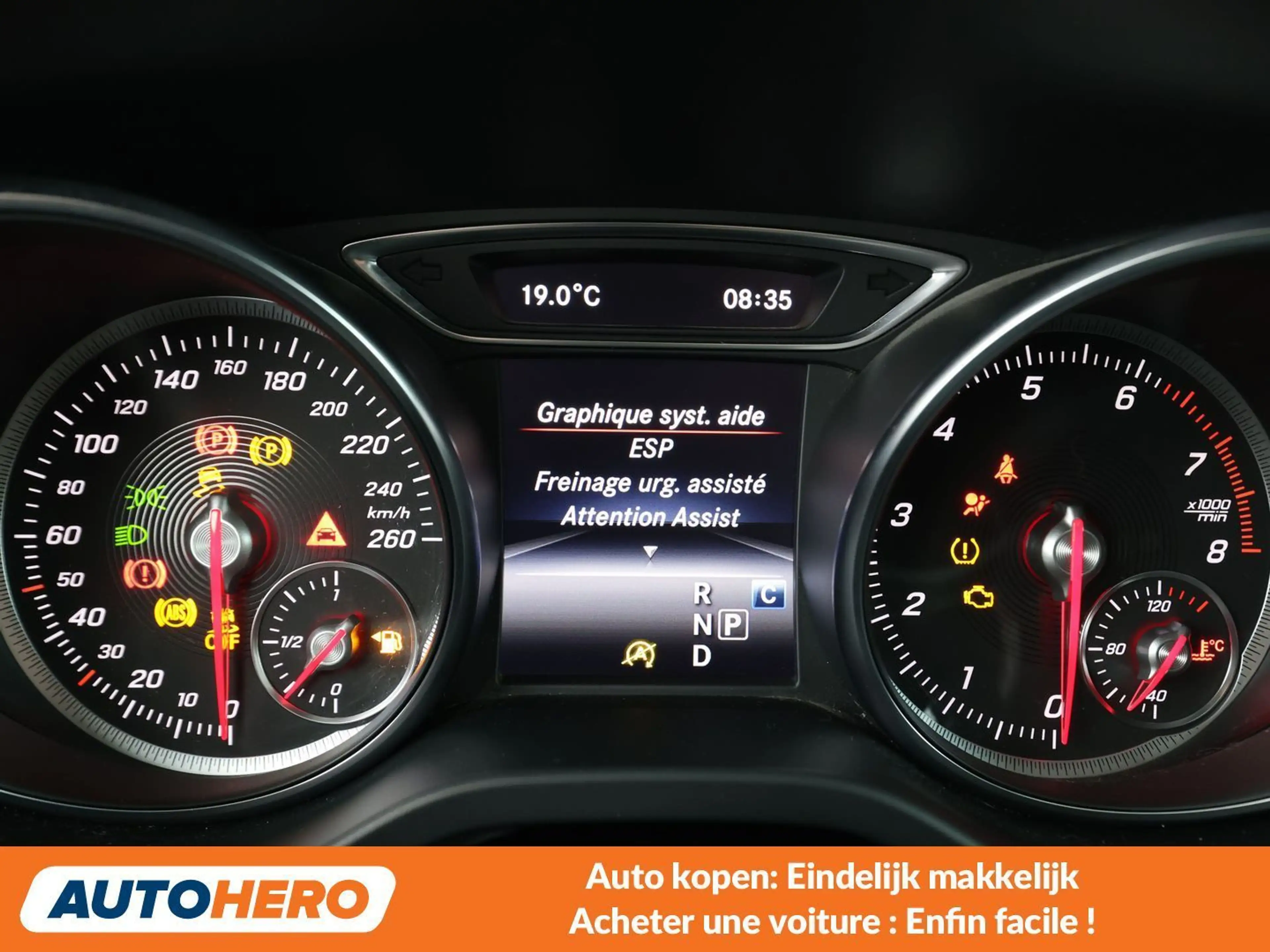Mercedes-Benz CLA 180 CLA 180 Shooting Brake AMG Line — photo 13