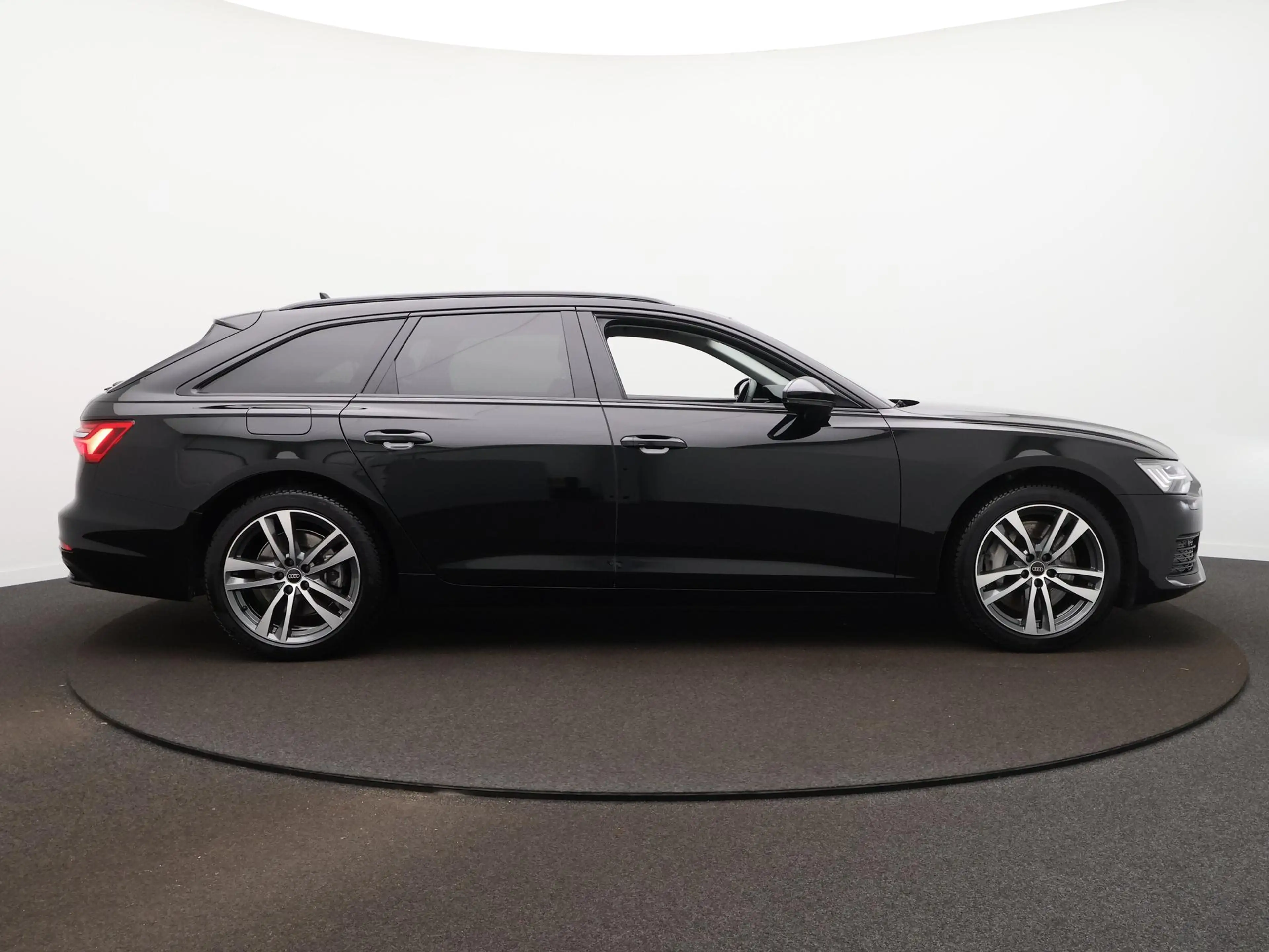 Audi A6 Avant 50 TFSI e quattro Business edition | ACC | N — photo 4