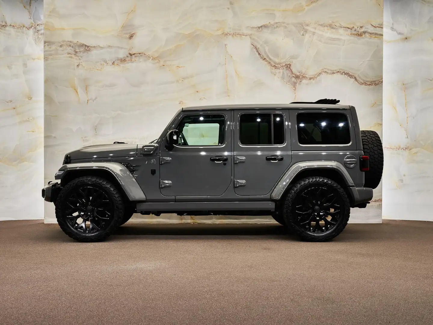 Jeep Wrangler Unlimited BRUTE Richmond Custom Convertible 4xe 38 Grijs - 2
