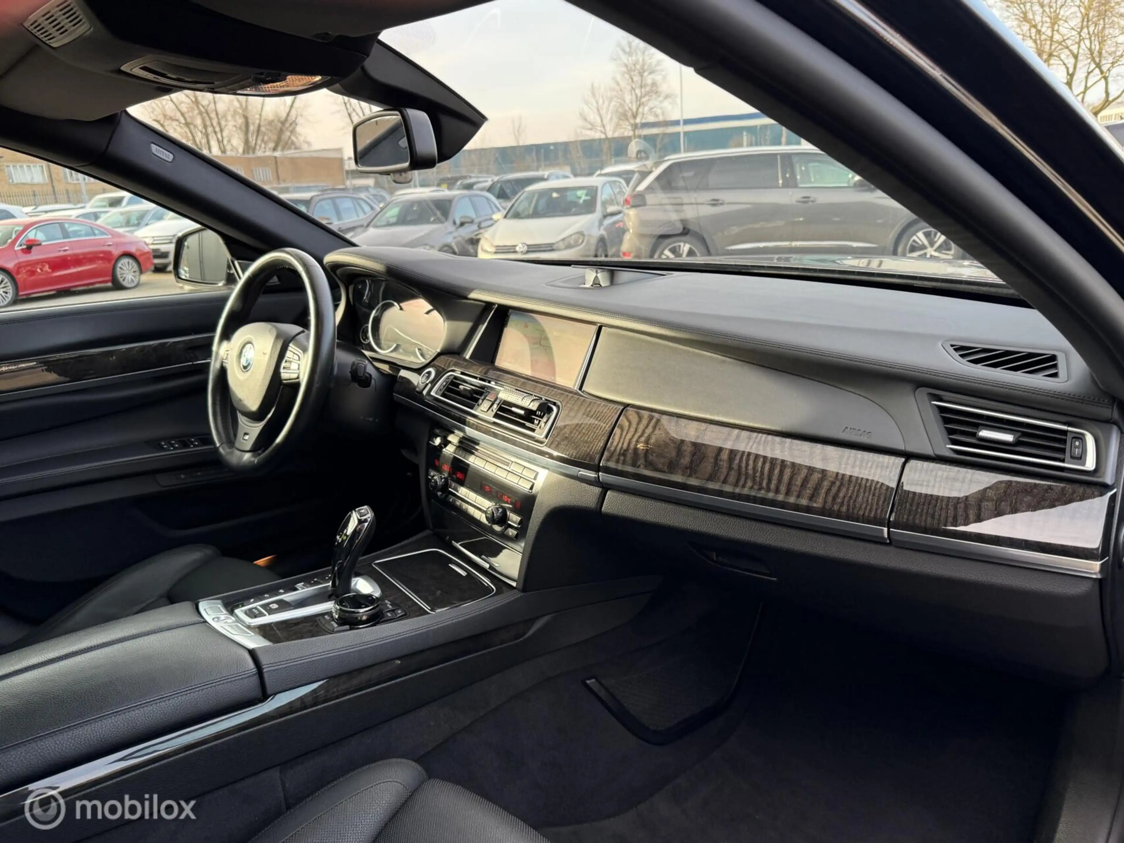 BMW 750 7-serie 750d xDrive Individual Edition M-PAKKET — photo 13