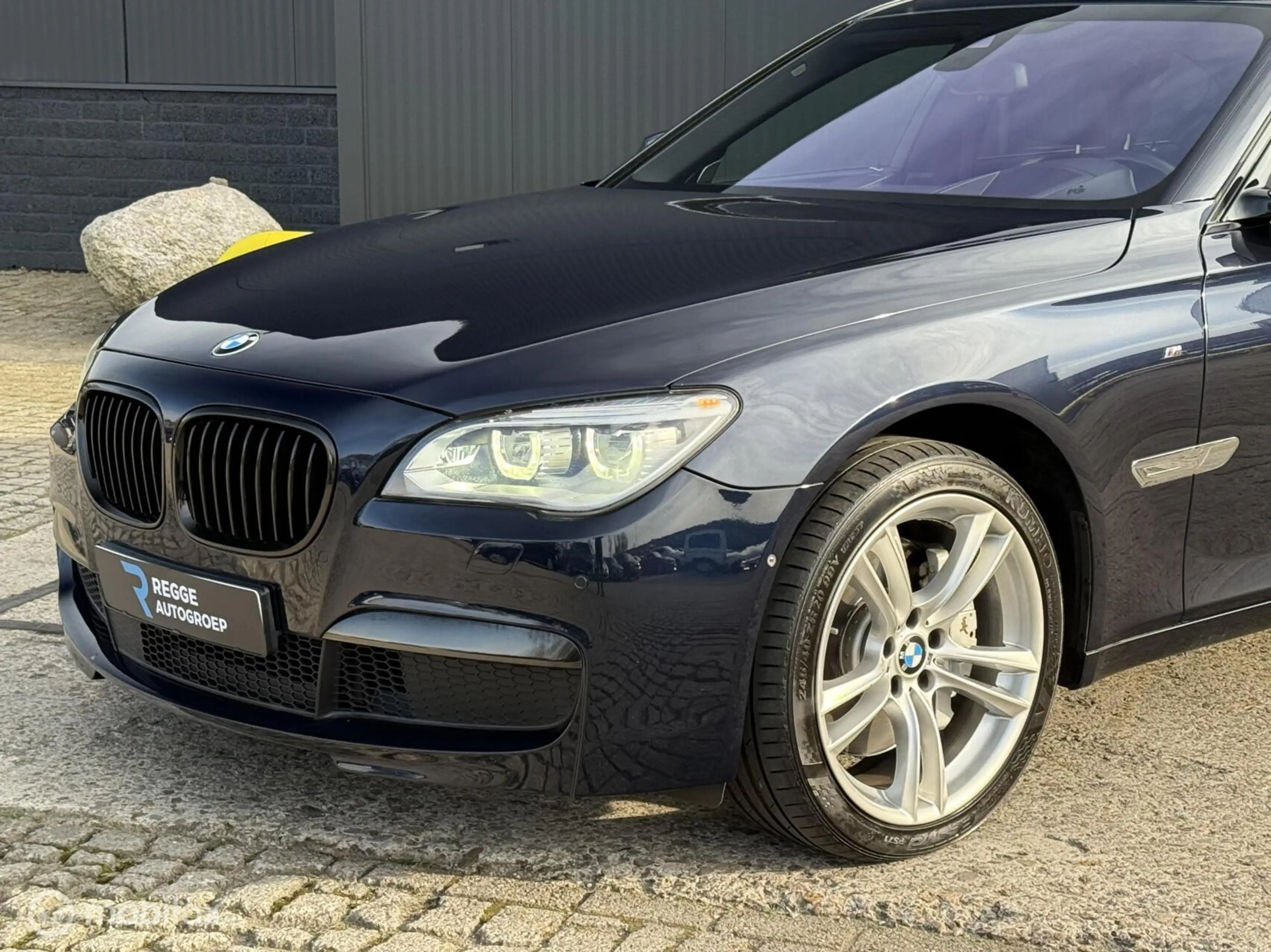 BMW 750 7-serie 750d xDrive Individual Edition M-PAKKET — photo 6