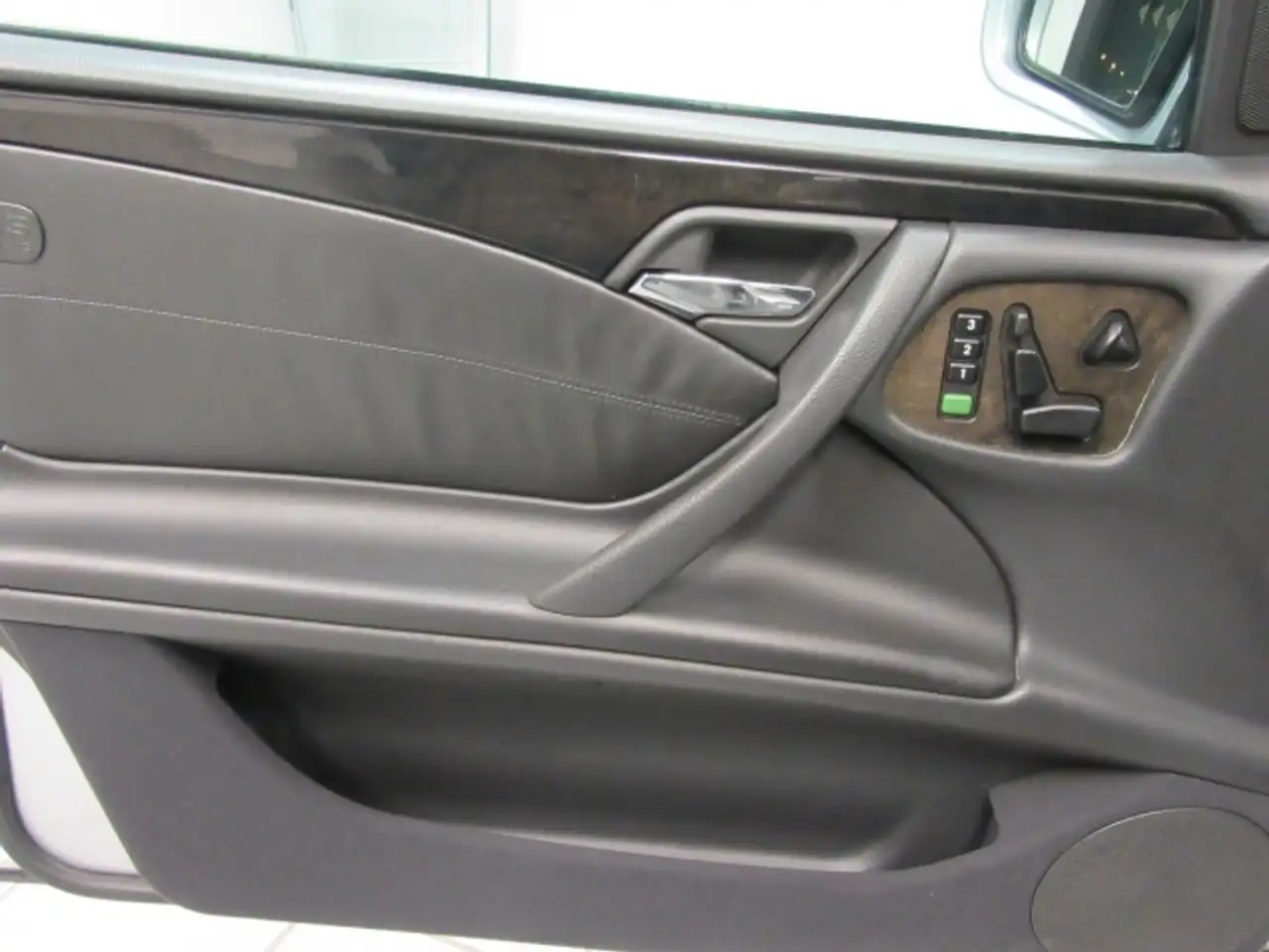 Mercedes-Benz E 55 AMG AMG UNIPROPRIETARIO KM-189.000 CERTIFICATI NAVIG, foto 12