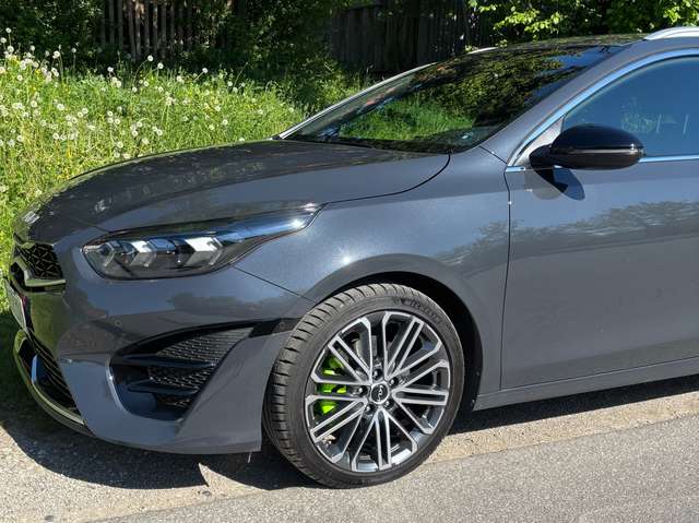 Kia Ceed SW / cee'd SW Ceed SW 1.5 T-GDI DCT7 OPF GT Line