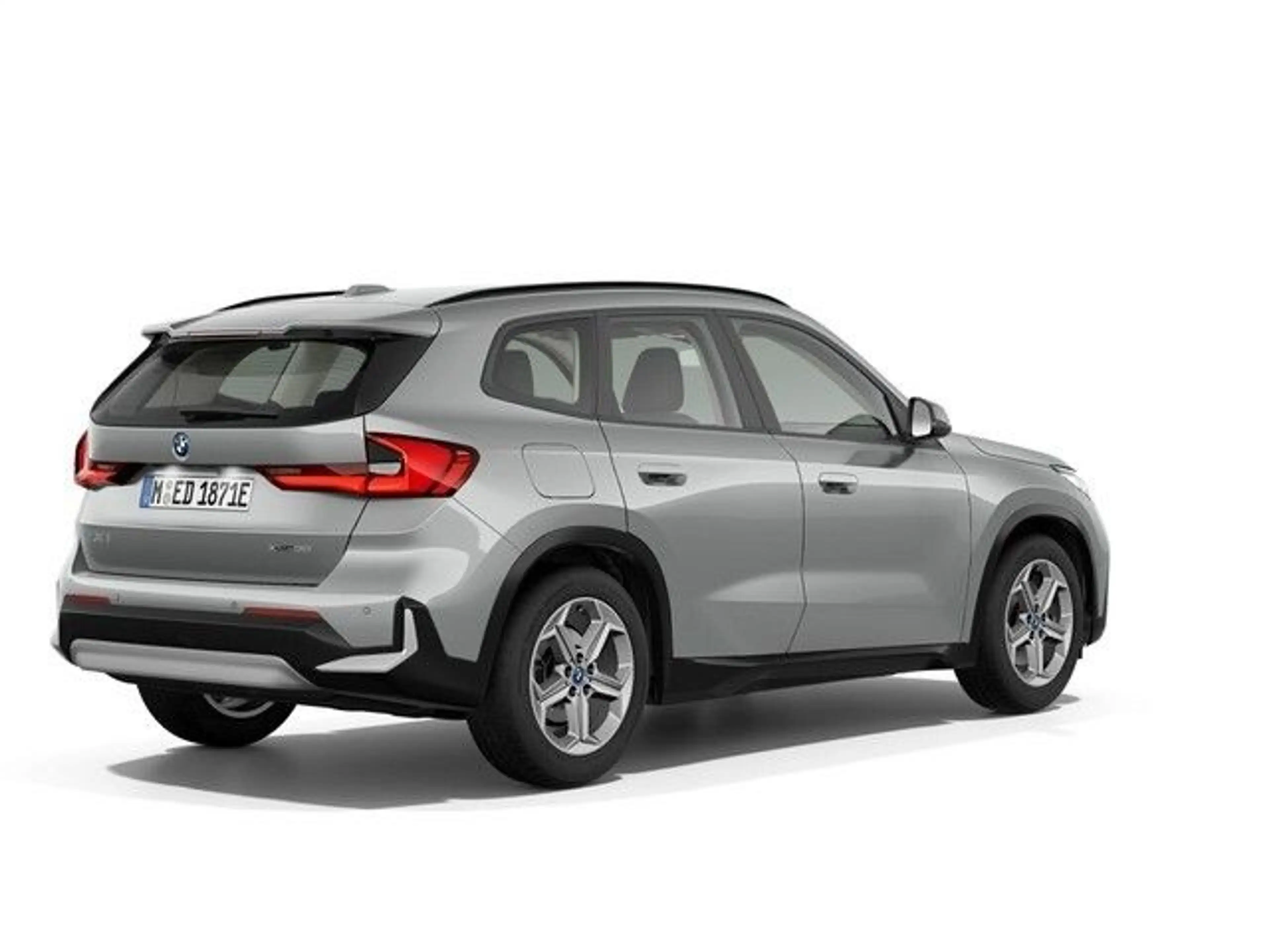 BMW iX1 xDrive30 — photo 5
