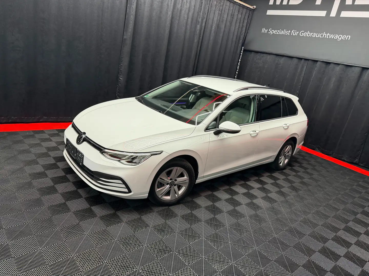 Volkswagen Golf Variant Life *LED*VIRTUAL-COCKPIT*ACC* Weiß - 1