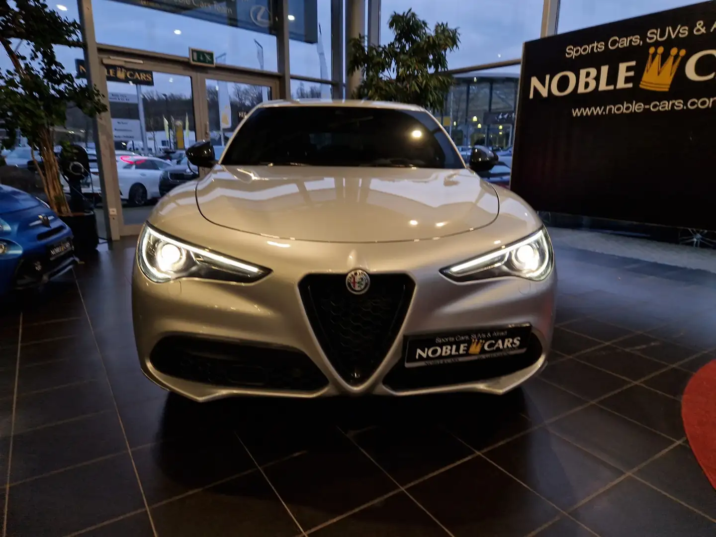 Alfa Romeo Stelvio Veloce Q4 ACC NAVI LEDER AHK Silber - 2